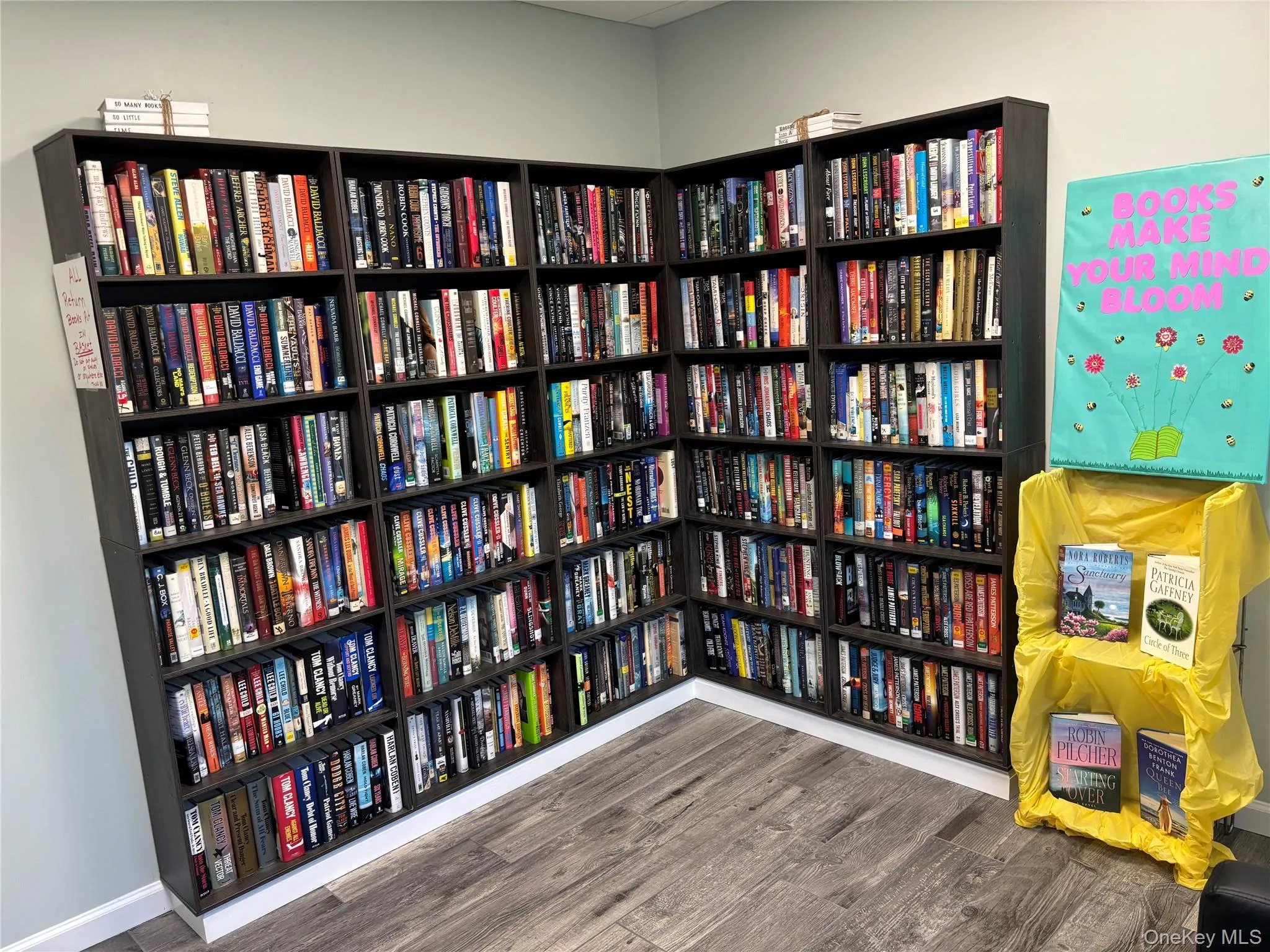 156 Cambridge Drive, Babylon, NY, 2 Bedrooms Bedrooms, 5 Rooms Rooms,1 BathroomBathrooms,Residential,For Rent,Cambridge,0,1000679 156 Cambridge Drive, Babylon, NY, 2 Bedrooms Bedrooms, 5 Rooms Rooms,1 BathroomBathrooms,Residential,For Rent,Cambridge,0,1000679