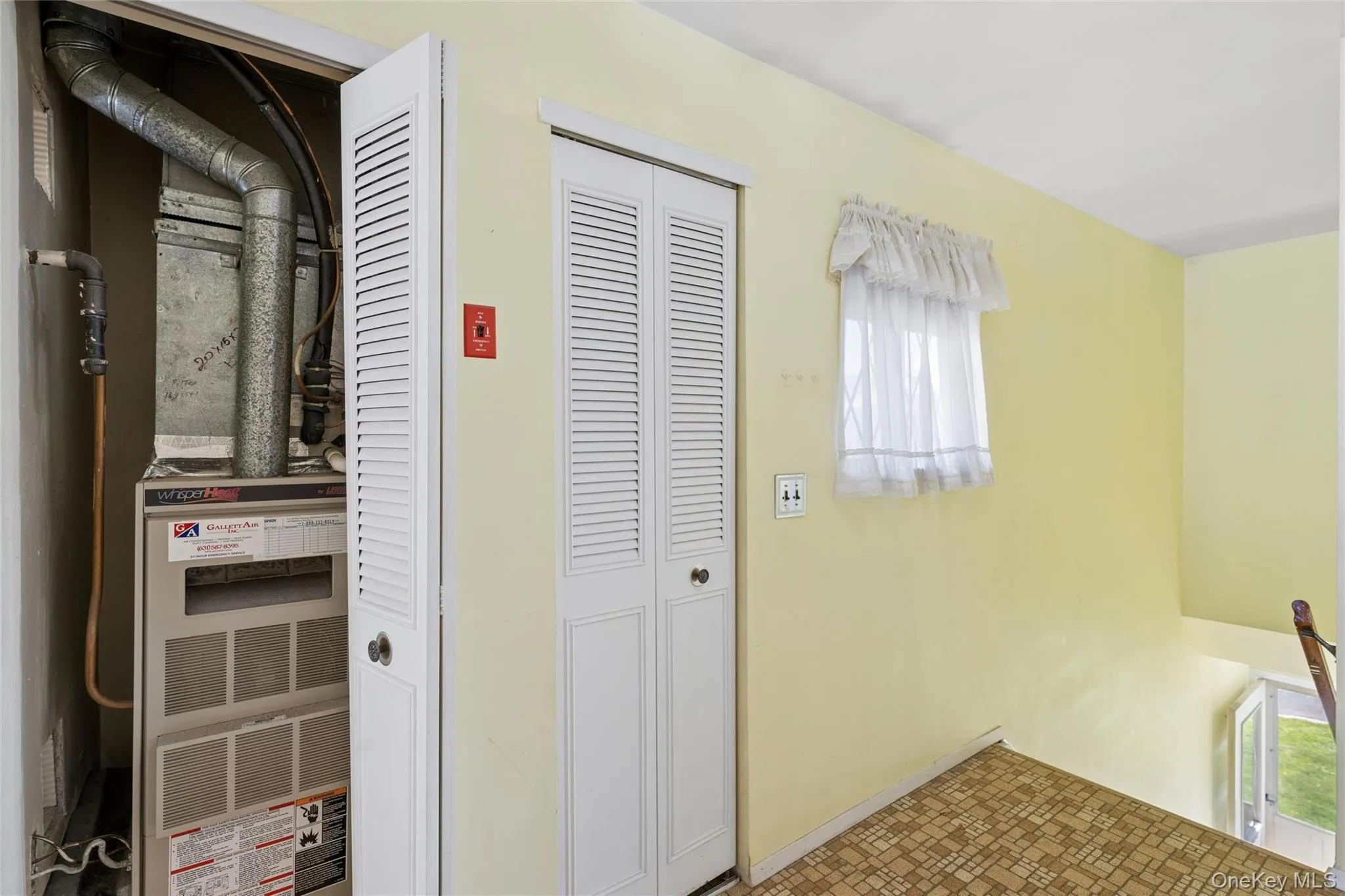 156 Cambridge Drive, Babylon, NY, 2 Bedrooms Bedrooms, 5 Rooms Rooms,1 BathroomBathrooms,Residential,For Rent,Cambridge,0,1000679 156 Cambridge Drive, Babylon, NY, 2 Bedrooms Bedrooms, 5 Rooms Rooms,1 BathroomBathrooms,Residential,For Rent,Cambridge,0,1000679
