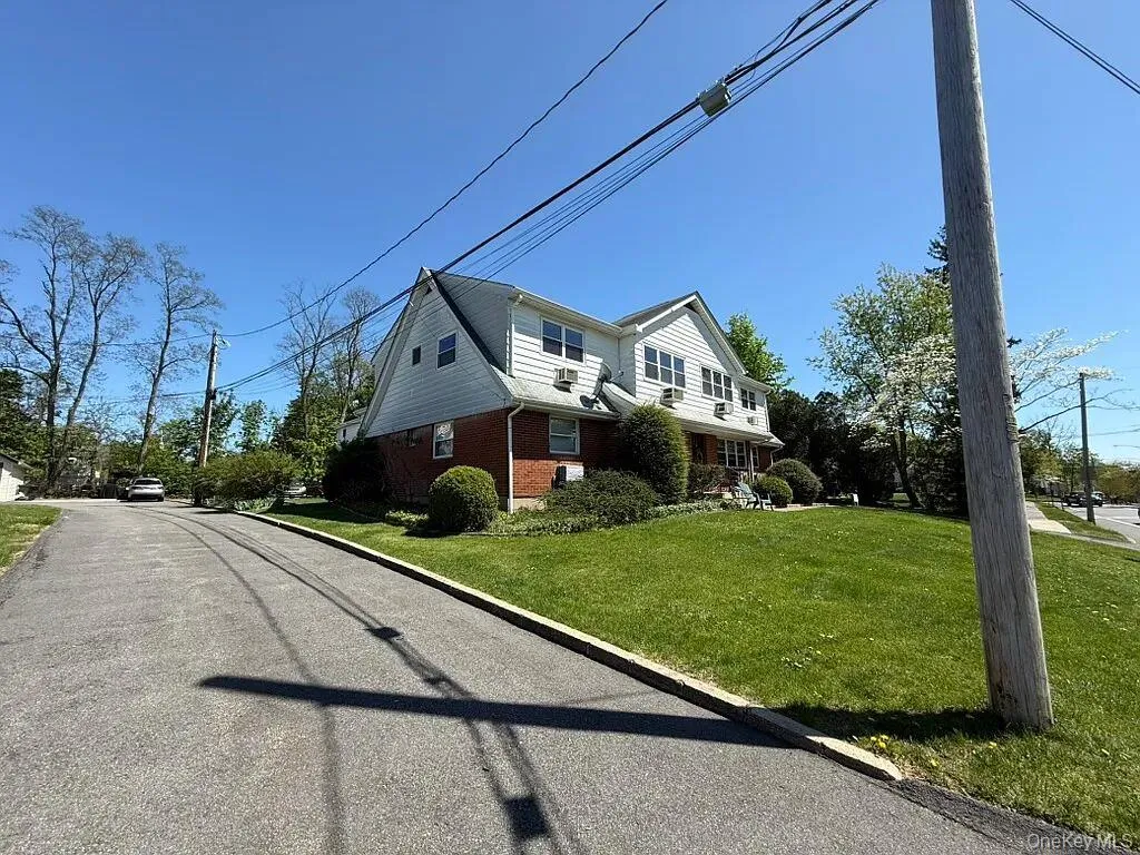 18 Henry Street, Orangetown, NY, 1 Bedroom Bedrooms, 4 Rooms Rooms,1 BathroomBathrooms,Residential Lease,For Rent,Henry,0,1000680 18 Henry Street, Orangetown, NY, 1 Bedroom Bedrooms, 4 Rooms Rooms,1 BathroomBathrooms,Residential Lease,For Rent,Henry,0,1000680