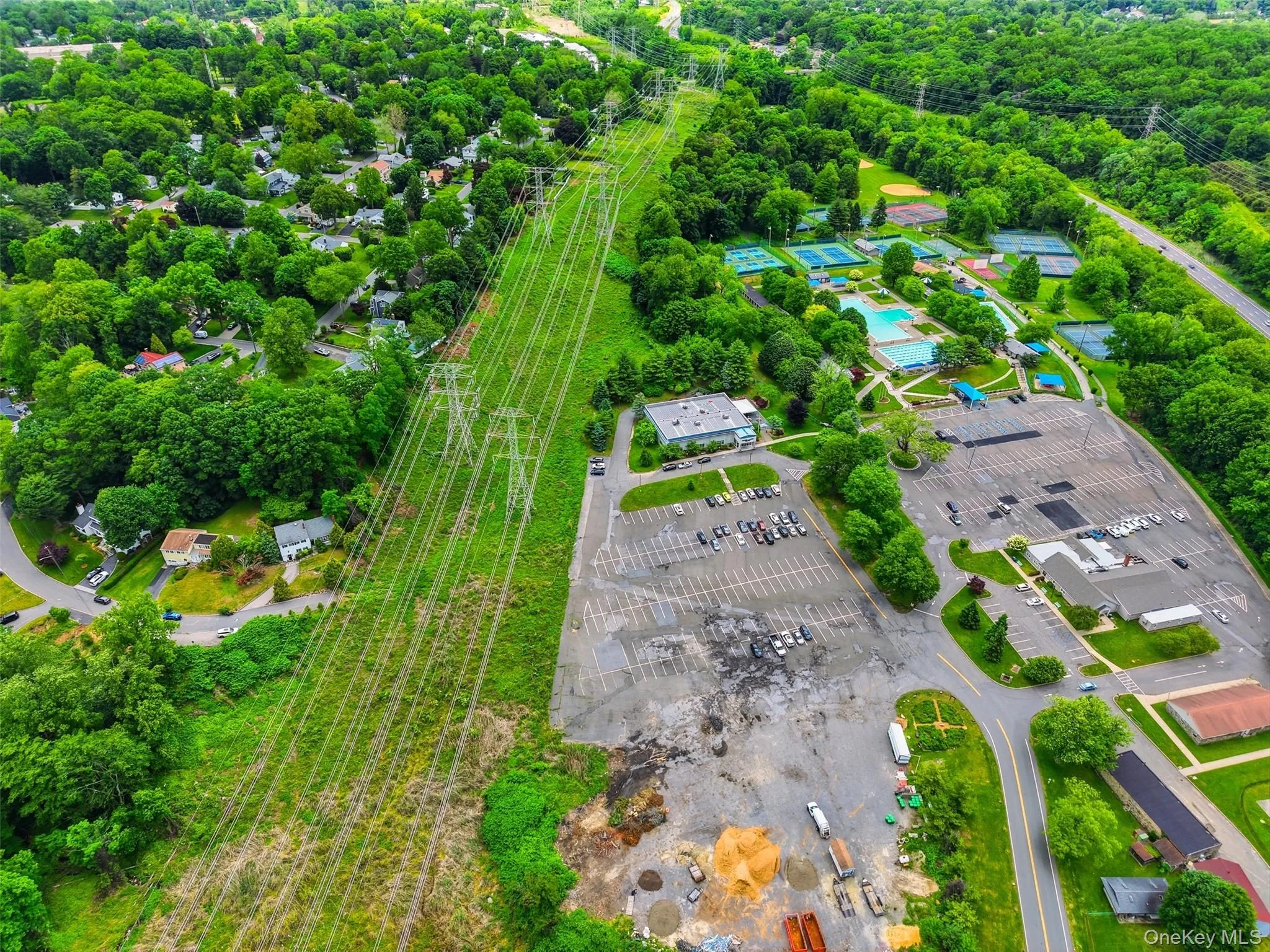 Enjoy Town of Greenburgh Recreation with Pool,Tennis and even Pickle-Ball!! Enjoy Town of Greenburgh Recreation with Pool,Tennis and even Pickle-Ball!!
