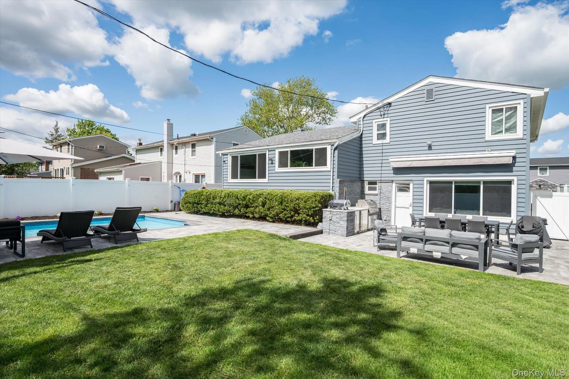 10 Jeremy Avenue, Oyster Bay, NY, 3 Bedrooms Bedrooms, 7 Rooms Rooms,3 BathroomsBathrooms,Residential,For Rent,Jeremy,0,1000690 10 Jeremy Avenue, Oyster Bay, NY, 3 Bedrooms Bedrooms, 7 Rooms Rooms,3 BathroomsBathrooms,Residential,For Rent,Jeremy,0,1000690