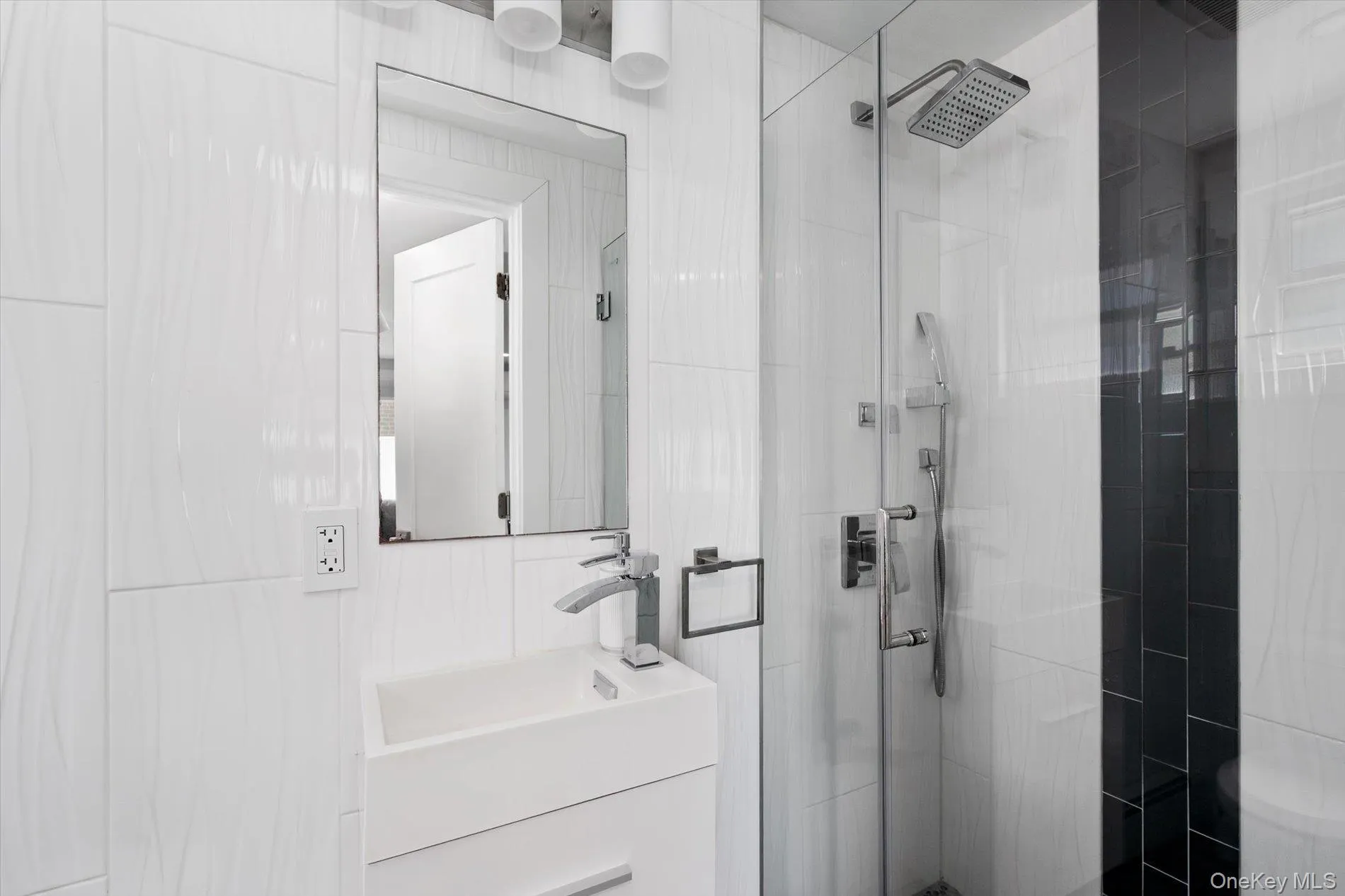 10 Jeremy Avenue, Oyster Bay, NY, 3 Bedrooms Bedrooms, 7 Rooms Rooms,3 BathroomsBathrooms,Residential,For Rent,Jeremy,0,1000690 10 Jeremy Avenue, Oyster Bay, NY, 3 Bedrooms Bedrooms, 7 Rooms Rooms,3 BathroomsBathrooms,Residential,For Rent,Jeremy,0,1000690