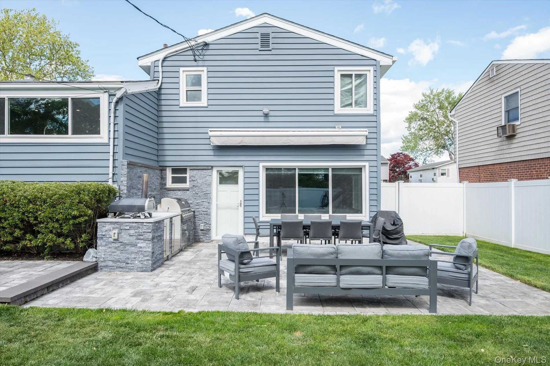 10 Jeremy Avenue, Oyster Bay, NY, 3 Bedrooms Bedrooms, 7 Rooms Rooms,3 BathroomsBathrooms,Residential,For Rent,Jeremy,0,1000690 10 Jeremy Avenue, Oyster Bay, NY, 3 Bedrooms Bedrooms, 7 Rooms Rooms,3 BathroomsBathrooms,Residential,For Rent,Jeremy,0,1000690