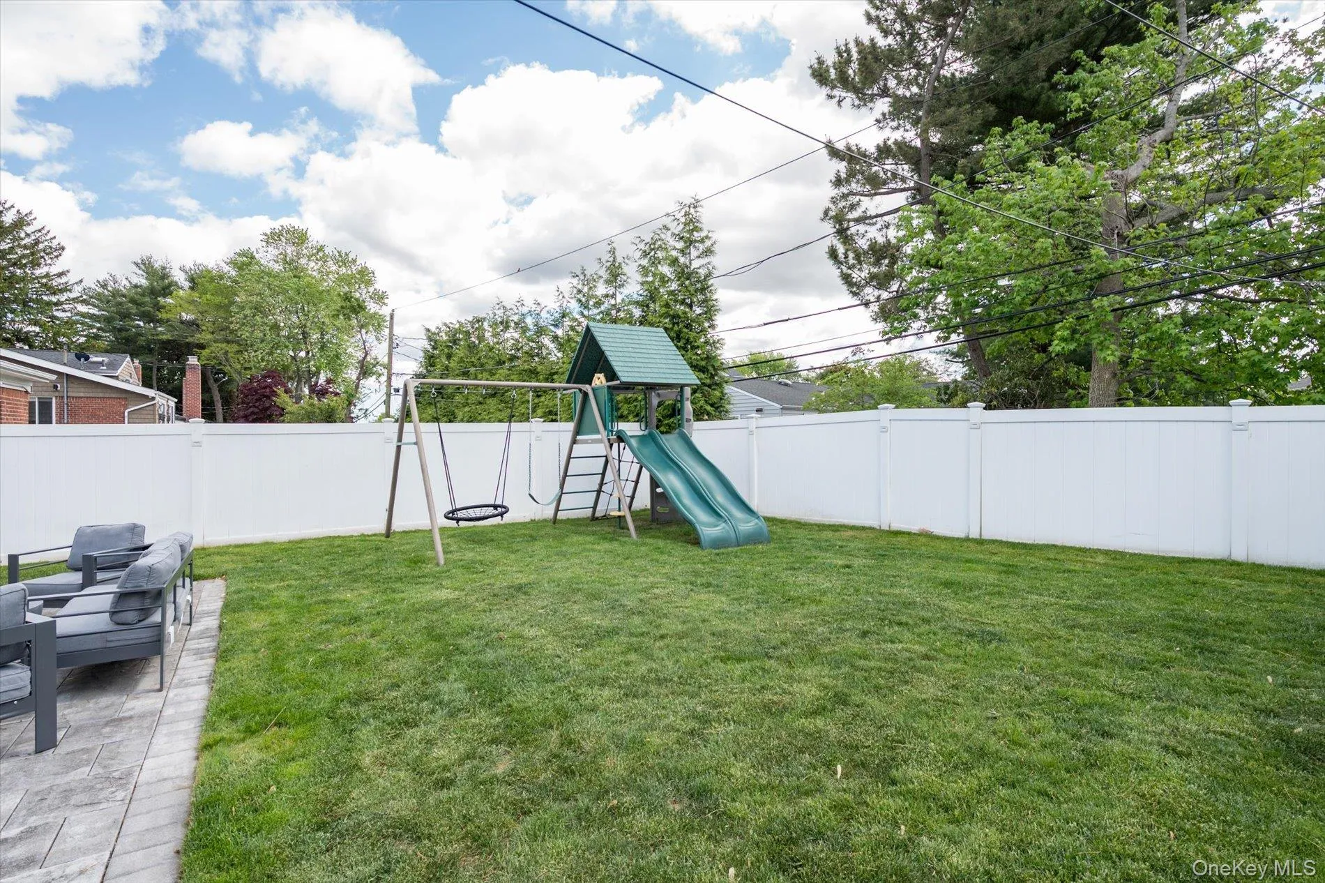 10 Jeremy Avenue, Oyster Bay, NY, 3 Bedrooms Bedrooms, 7 Rooms Rooms,3 BathroomsBathrooms,Residential,For Rent,Jeremy,0,1000690 10 Jeremy Avenue, Oyster Bay, NY, 3 Bedrooms Bedrooms, 7 Rooms Rooms,3 BathroomsBathrooms,Residential,For Rent,Jeremy,0,1000690