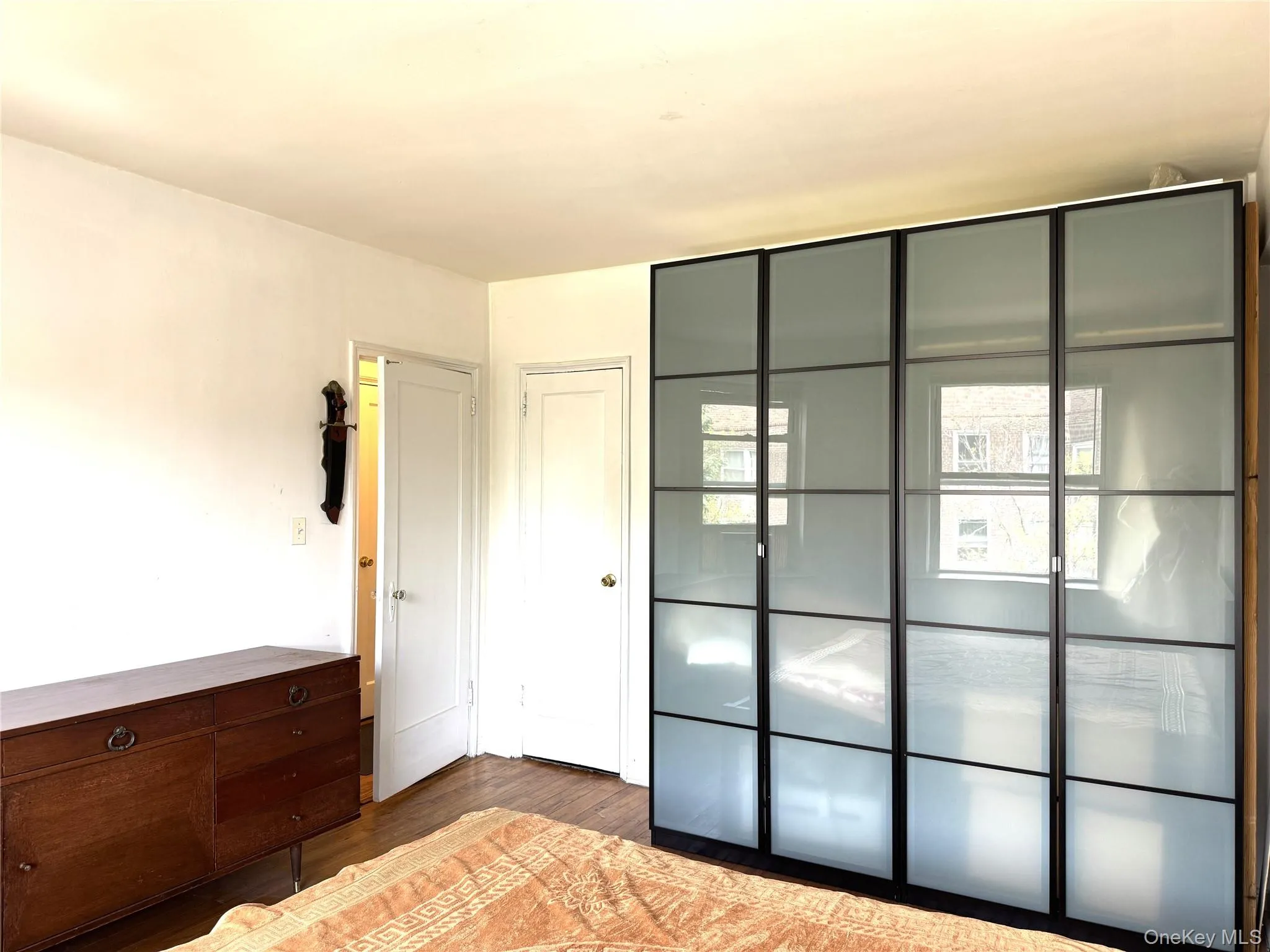141-24 78th Road, New York, NY, 1 Bedroom Bedrooms, 4 Rooms Rooms,1 BathroomBathrooms,Residential,For Rent,78th,0,1000691 141-24 78th Road, New York, NY, 1 Bedroom Bedrooms, 4 Rooms Rooms,1 BathroomBathrooms,Residential,For Rent,78th,0,1000691