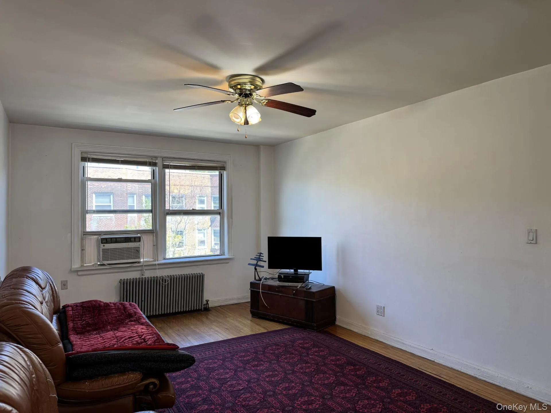 141-24 78th Road, New York, NY, 1 Bedroom Bedrooms, 4 Rooms Rooms,1 BathroomBathrooms,Residential,For Rent,78th,0,1000691 141-24 78th Road, New York, NY, 1 Bedroom Bedrooms, 4 Rooms Rooms,1 BathroomBathrooms,Residential,For Rent,78th,0,1000691