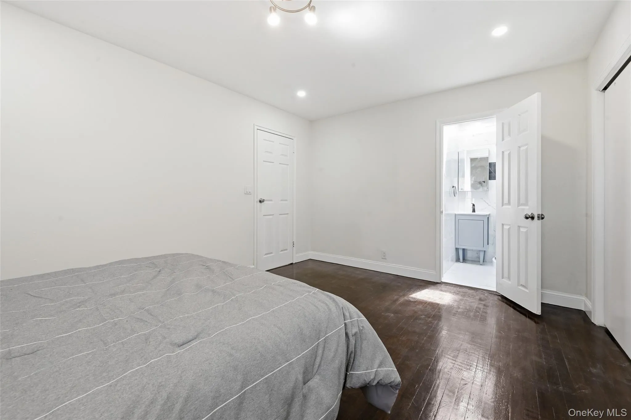 18 Park Drive, Oyster Bay, NY, 5 Bedrooms Bedrooms, 11 Rooms Rooms,4 BathroomsBathrooms,Residential,For Rent,Park,0,1000693 18 Park Drive, Oyster Bay, NY, 5 Bedrooms Bedrooms, 11 Rooms Rooms,4 BathroomsBathrooms,Residential,For Rent,Park,0,1000693