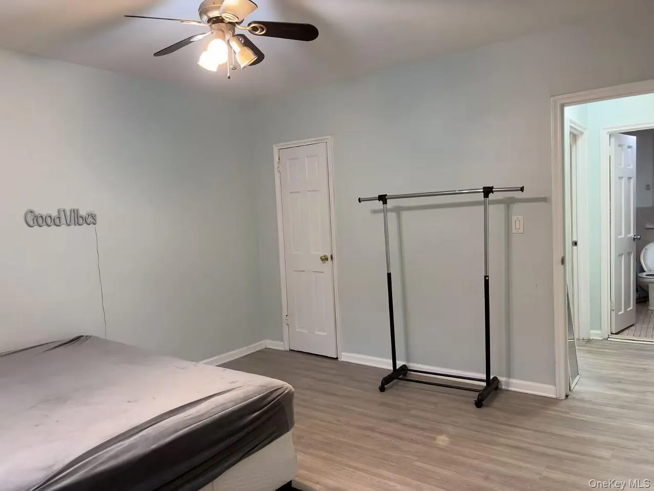 14124 78th RD, New York, NY, 3 Bedrooms Bedrooms, 6 Rooms Rooms,1 BathroomBathrooms,Residential,For Rent,78th RD,0,1000696 14124 78th RD, New York, NY, 3 Bedrooms Bedrooms, 6 Rooms Rooms,1 BathroomBathrooms,Residential,For Rent,78th RD,0,1000696