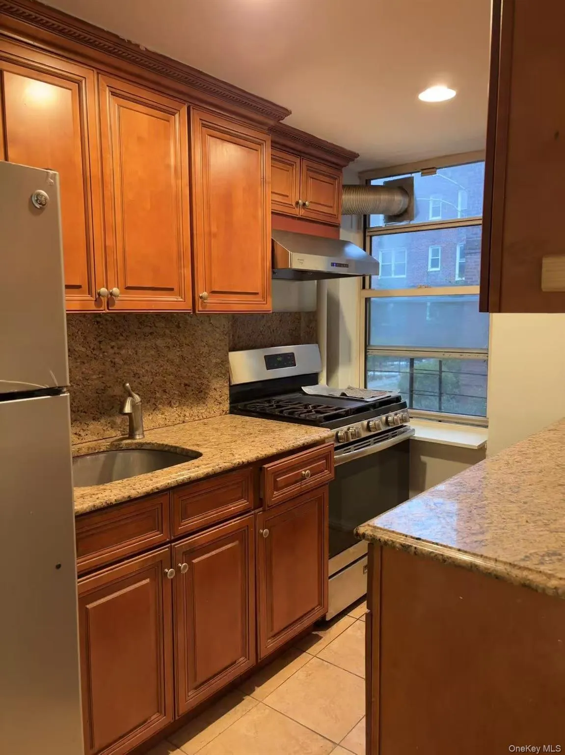 14124 78th RD, New York, NY, 3 Bedrooms Bedrooms, 6 Rooms Rooms,1 BathroomBathrooms,Residential,For Rent,78th RD,0,1000696 14124 78th RD, New York, NY, 3 Bedrooms Bedrooms, 6 Rooms Rooms,1 BathroomBathrooms,Residential,For Rent,78th RD,0,1000696
