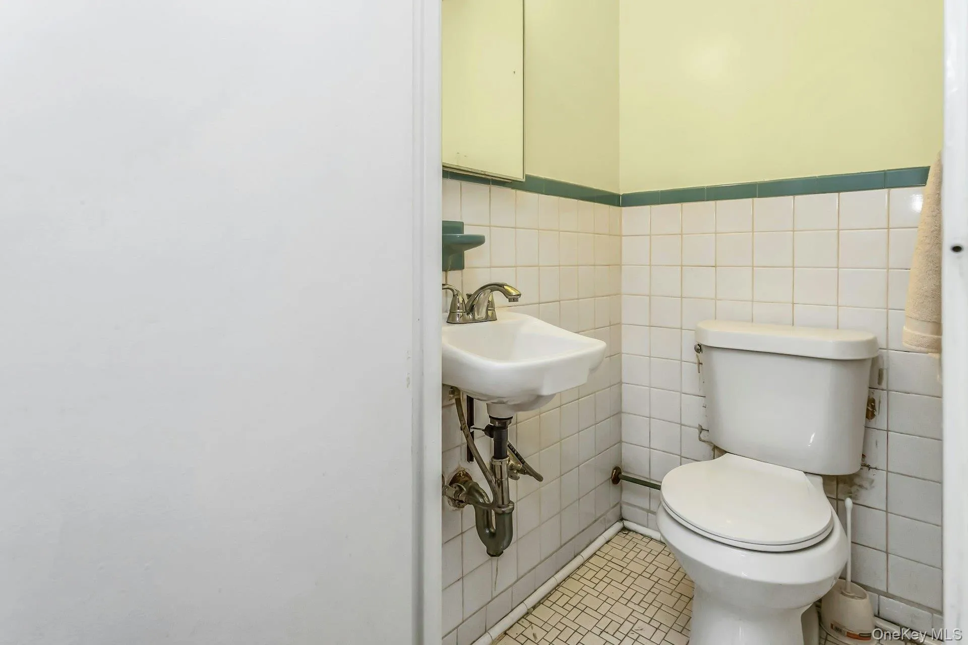 1st Floor Powder Room 1st Floor Powder Room