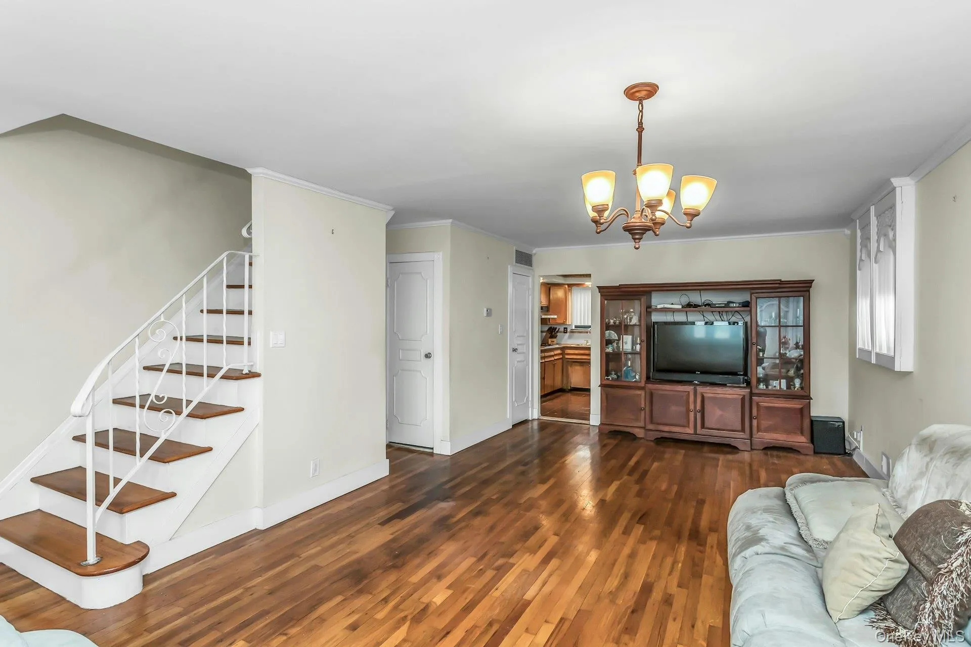 10825 Avenue N, New York, NY, 3 Bedrooms Bedrooms, 6 Rooms Rooms,1 BathroomBathrooms,Residential,For Rent,Avenue N,0,1000706 10825 Avenue N, New York, NY, 3 Bedrooms Bedrooms, 6 Rooms Rooms,1 BathroomBathrooms,Residential,For Rent,Avenue N,0,1000706