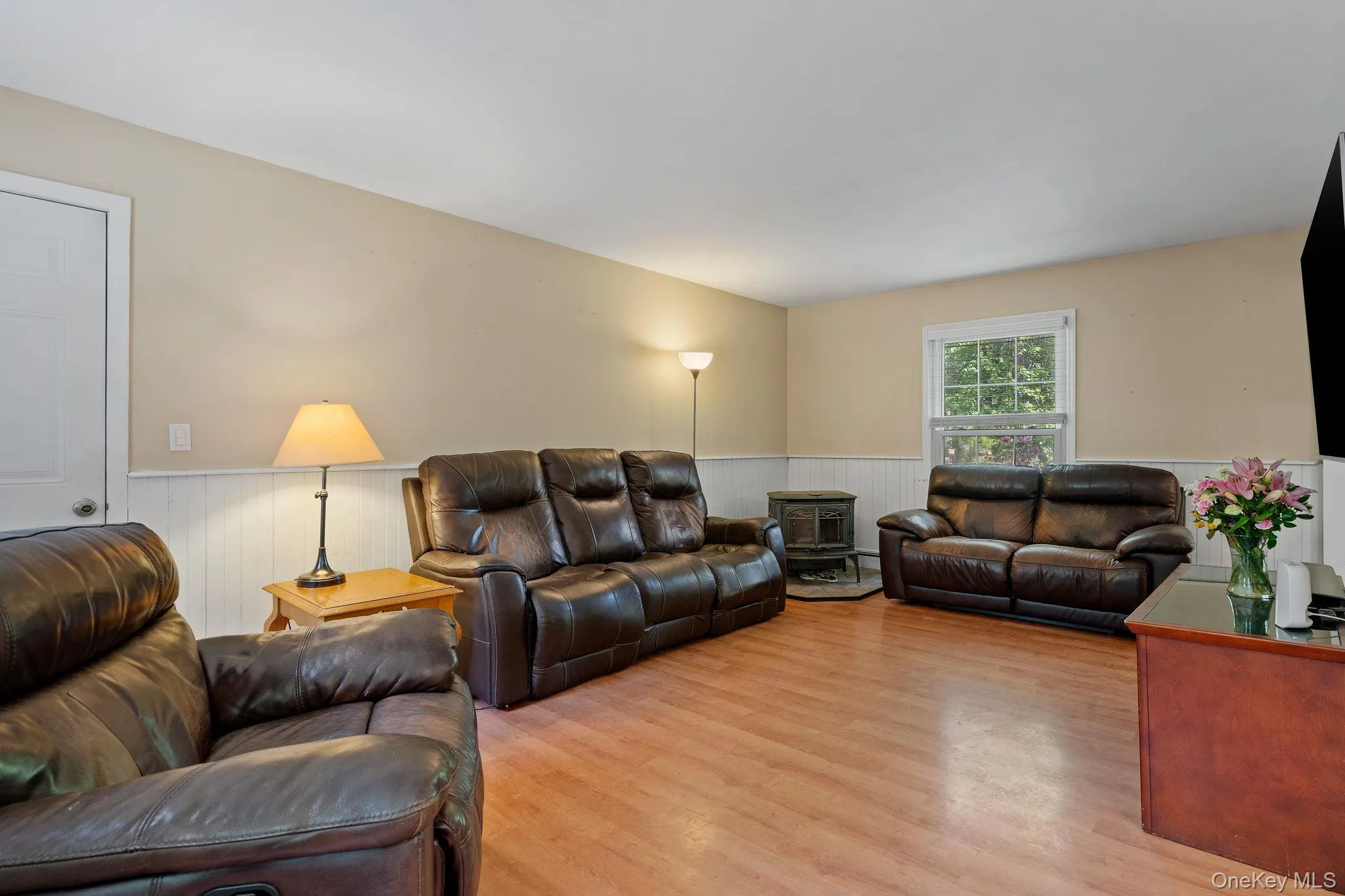 95 Pine Hill Road, Woodbury, NY, 4 Bedrooms Bedrooms, 8 Rooms Rooms,2 BathroomsBathrooms,Residential,For Rent,Pine Hill,0,1000710 95 Pine Hill Road, Woodbury, NY, 4 Bedrooms Bedrooms, 8 Rooms Rooms,2 BathroomsBathrooms,Residential,For Rent,Pine Hill,0,1000710