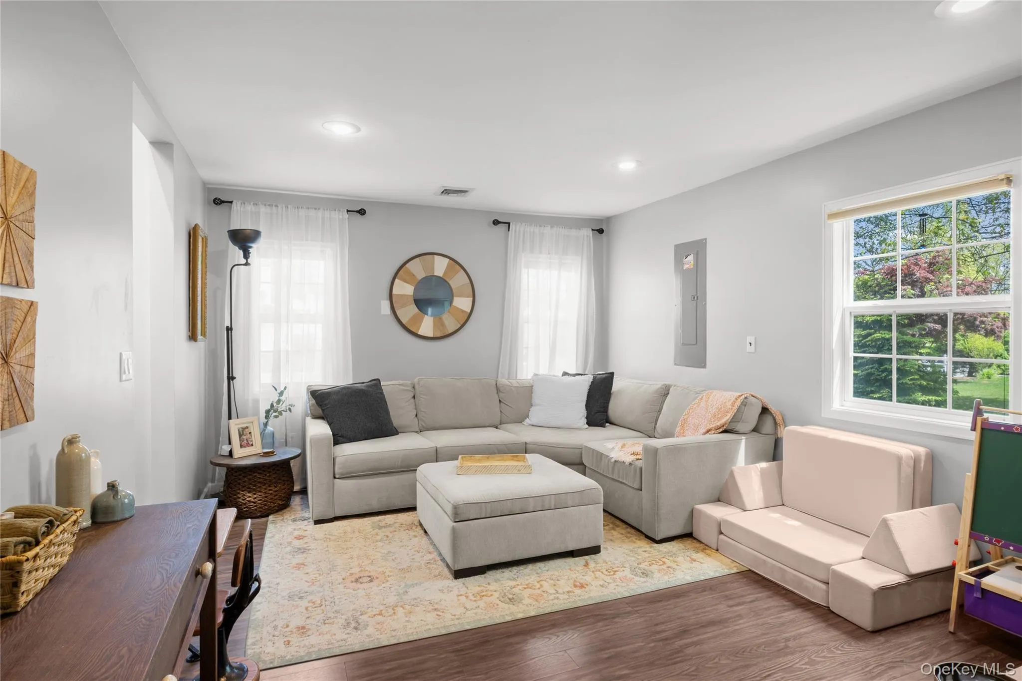 2 Blair Court, Brookhaven, NY, 3 Bedrooms Bedrooms, 7 Rooms Rooms,1 BathroomBathrooms,Residential,For Rent,Blair,0,1000712 2 Blair Court, Brookhaven, NY, 3 Bedrooms Bedrooms, 7 Rooms Rooms,1 BathroomBathrooms,Residential,For Rent,Blair,0,1000712