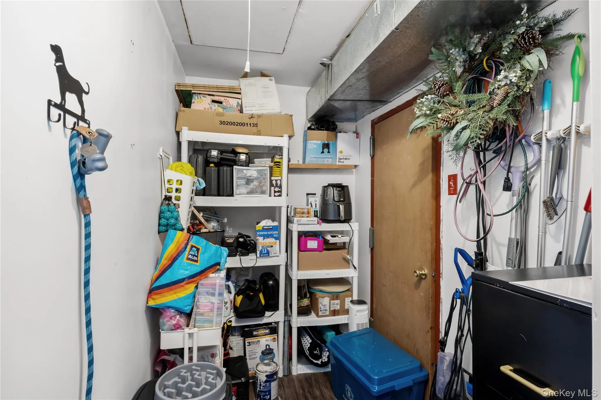 2 Blair Court, Brookhaven, NY, 3 Bedrooms Bedrooms, 7 Rooms Rooms,1 BathroomBathrooms,Residential,For Rent,Blair,0,1000712 2 Blair Court, Brookhaven, NY, 3 Bedrooms Bedrooms, 7 Rooms Rooms,1 BathroomBathrooms,Residential,For Rent,Blair,0,1000712