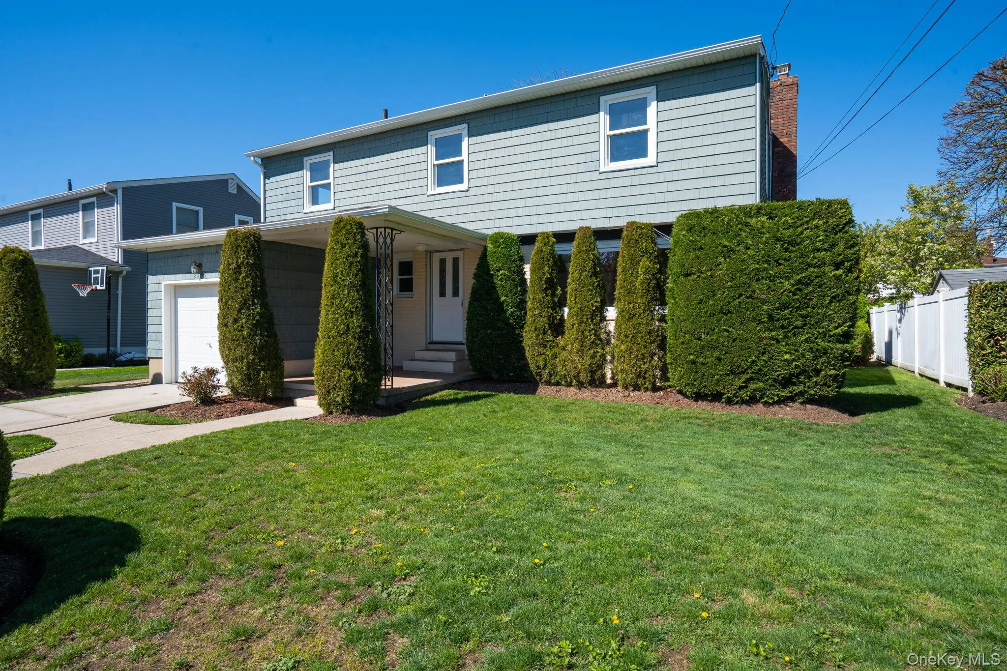 2386 Hampton Avenue, Hempstead, NY, 3 Bedrooms Bedrooms, 6 Rooms Rooms,2 BathroomsBathrooms,Residential,For Rent,Hampton,0,1000716 2386 Hampton Avenue, Hempstead, NY, 3 Bedrooms Bedrooms, 6 Rooms Rooms,2 BathroomsBathrooms,Residential,For Rent,Hampton,0,1000716