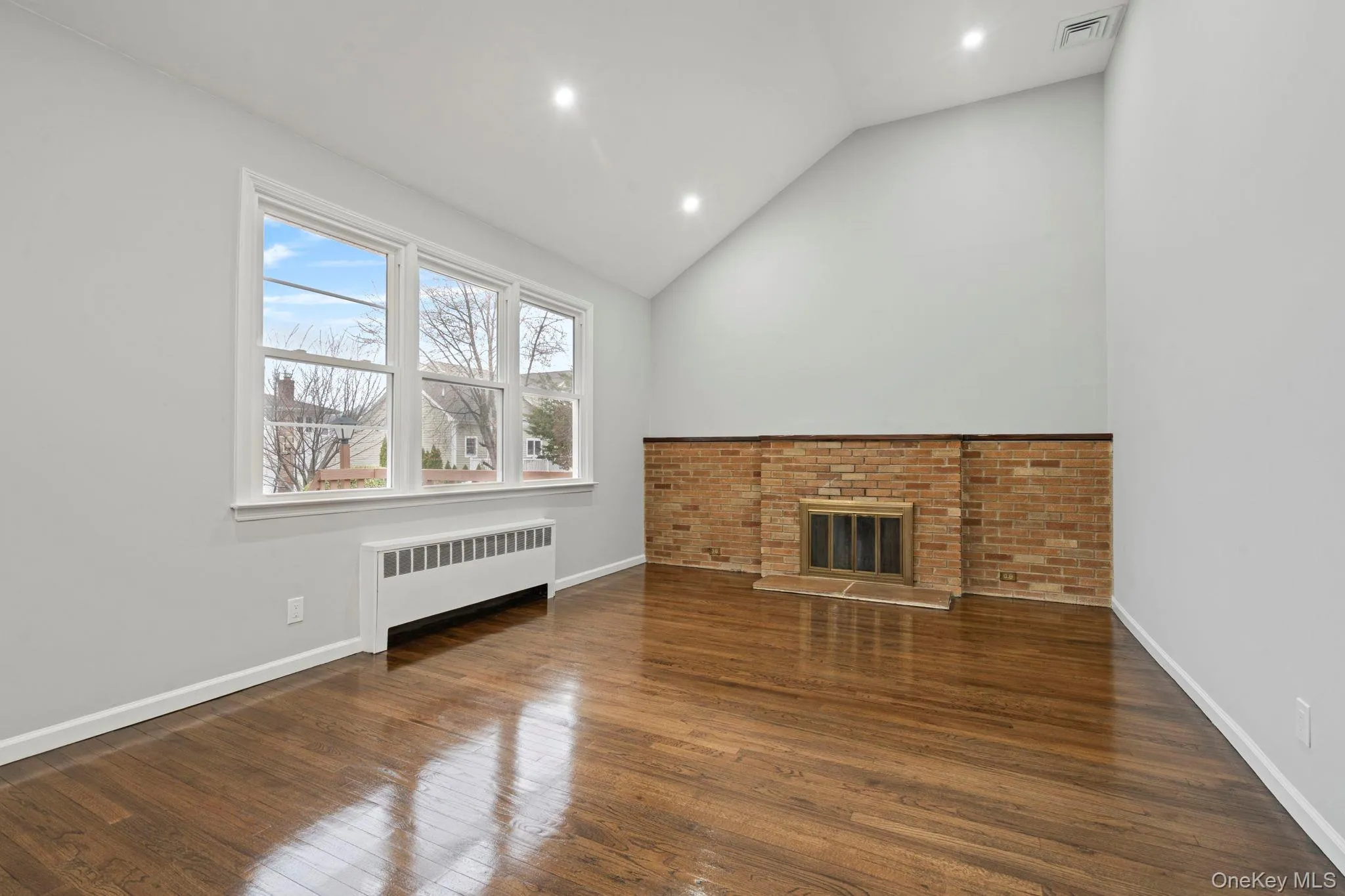 2386 Hampton Avenue, Hempstead, NY, 3 Bedrooms Bedrooms, 6 Rooms Rooms,2 BathroomsBathrooms,Residential,For Rent,Hampton,0,1000716 2386 Hampton Avenue, Hempstead, NY, 3 Bedrooms Bedrooms, 6 Rooms Rooms,2 BathroomsBathrooms,Residential,For Rent,Hampton,0,1000716