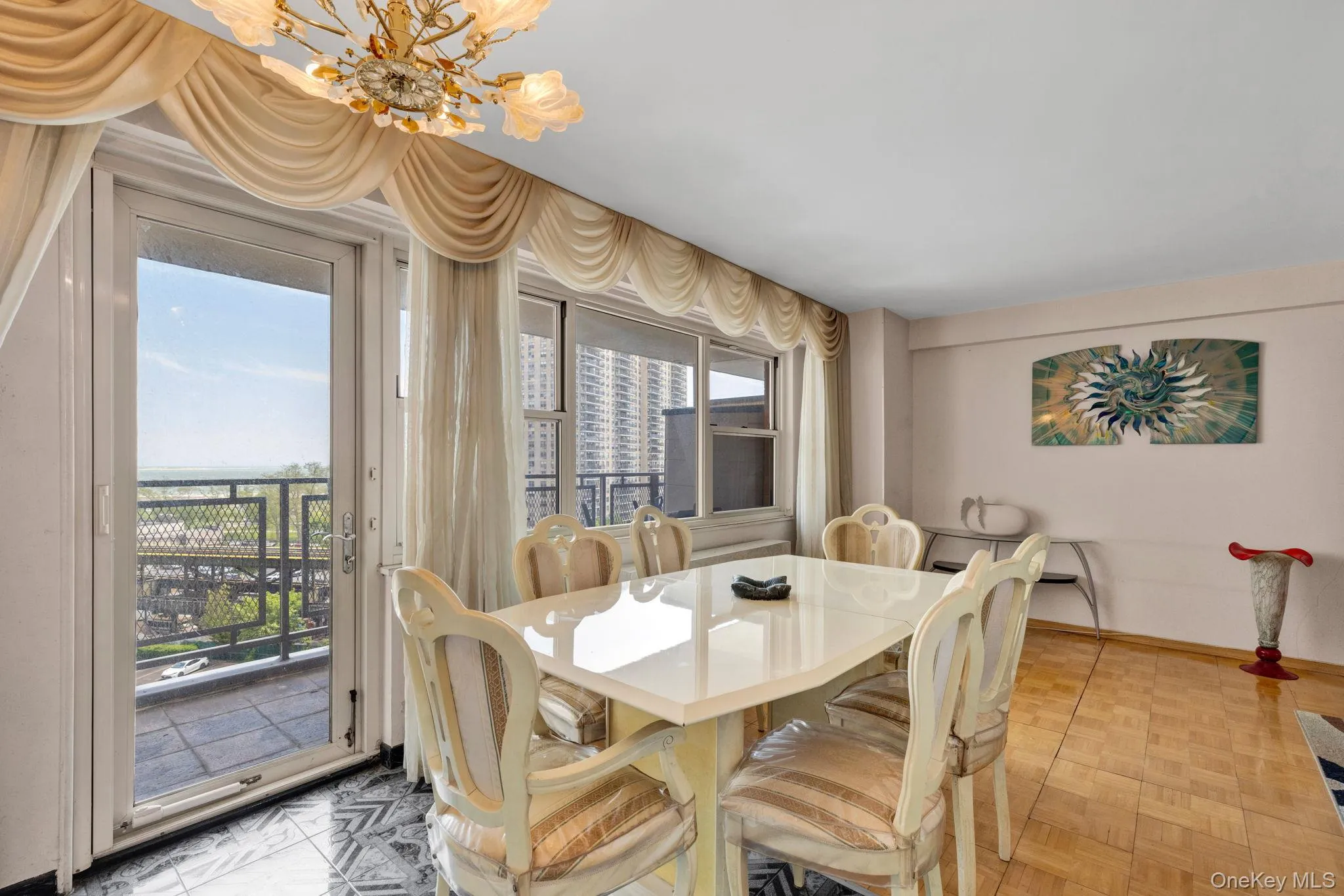 Dining room and balcony access Dining room and balcony access