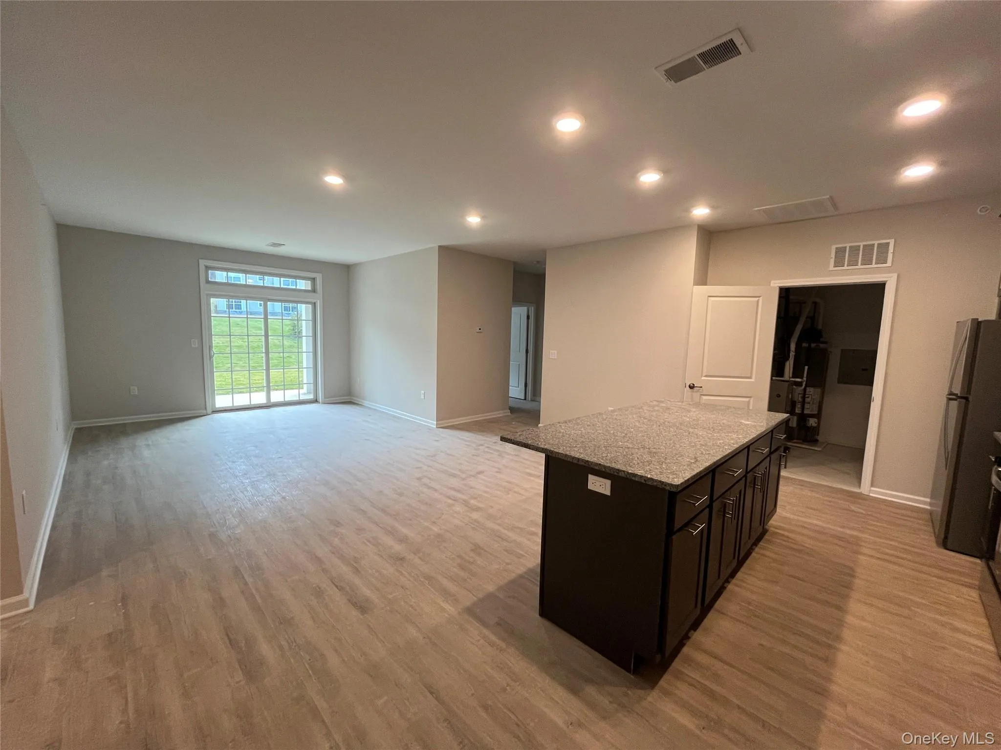 415 Tower Ridge Circle, Wallkill, NY, 2 Bedrooms Bedrooms, 6 Rooms Rooms,2 BathroomsBathrooms,Residential Lease,For Rent,Tower Ridge,0,1000720 415 Tower Ridge Circle, Wallkill, NY, 2 Bedrooms Bedrooms, 6 Rooms Rooms,2 BathroomsBathrooms,Residential Lease,For Rent,Tower Ridge,0,1000720