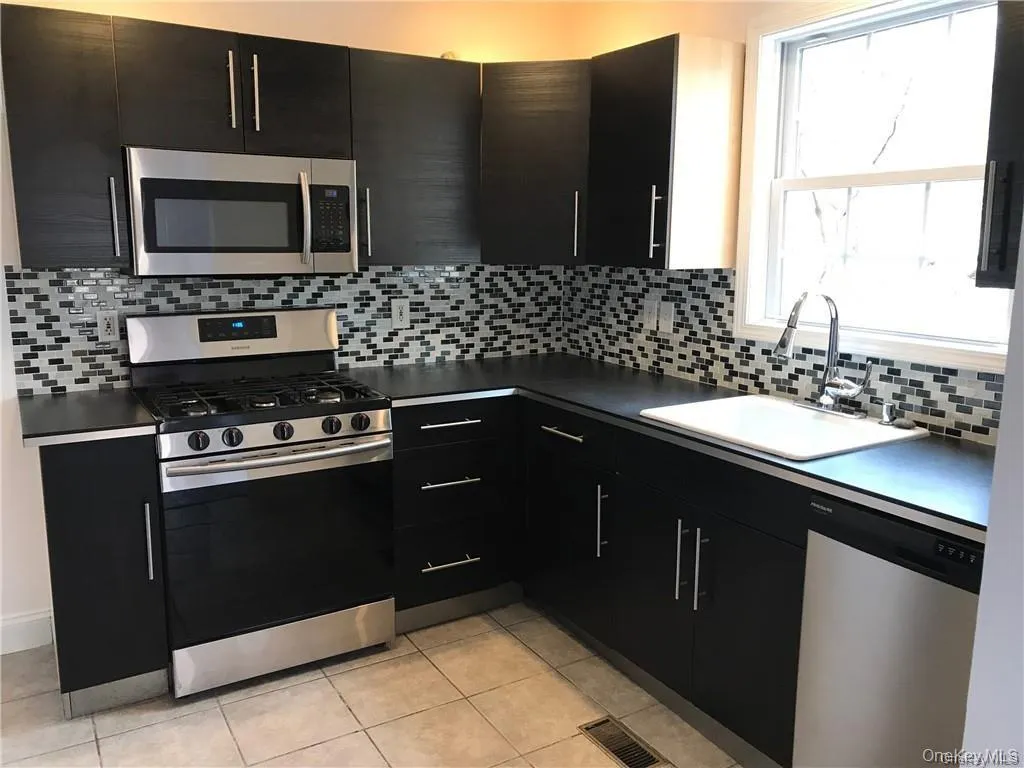 3710 Rte 52, Shawangunk, NY, 2 Bedrooms Bedrooms, 6 Rooms Rooms,1 BathroomBathrooms,Residential Sale,For Rent,Rte 52,0,1000724 3710 Rte 52, Shawangunk, NY, 2 Bedrooms Bedrooms, 6 Rooms Rooms,1 BathroomBathrooms,Residential Sale,For Rent,Rte 52,0,1000724