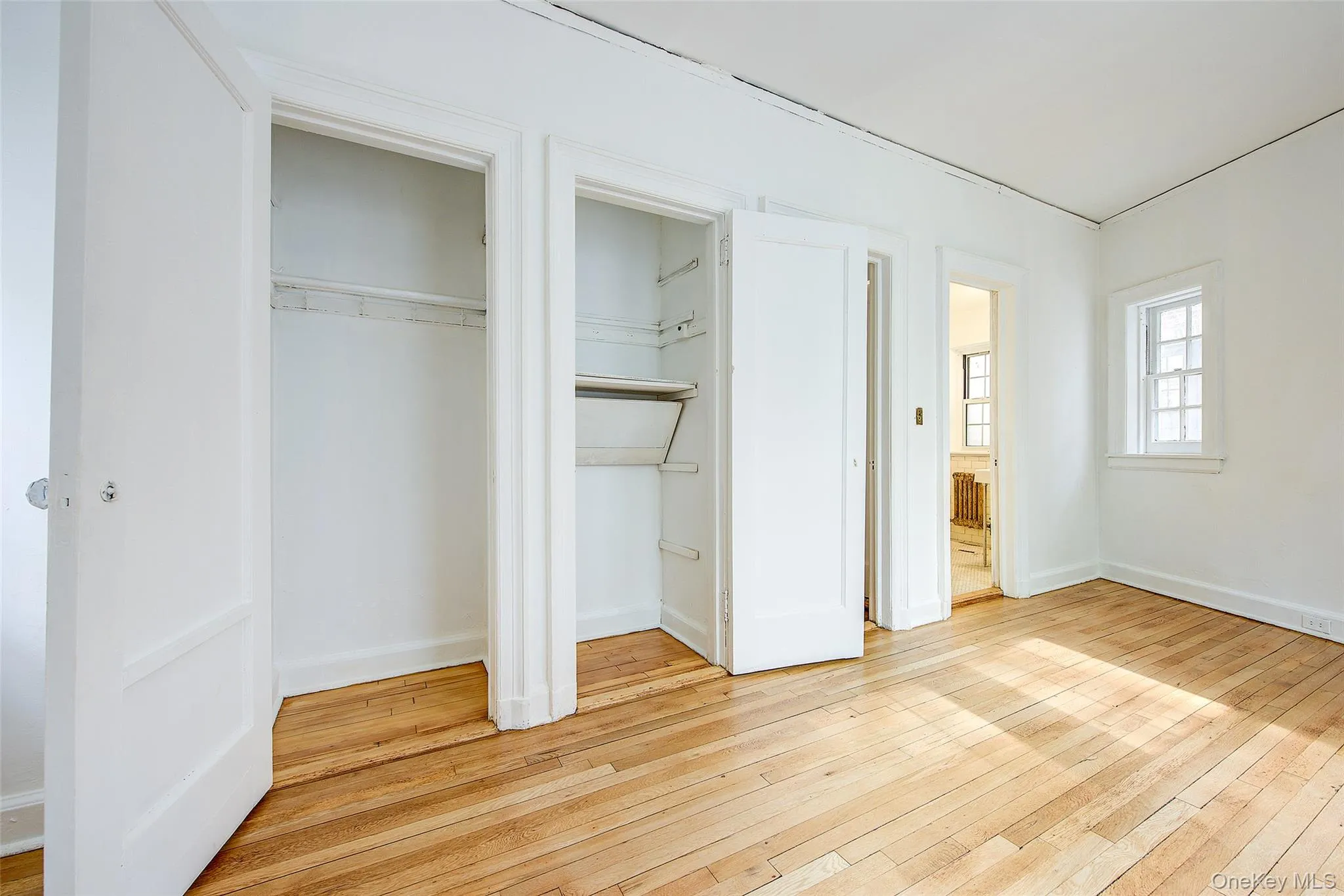 6 Burns Street, New York, NY, 1 Bedroom Bedrooms, 3 Rooms Rooms,1 BathroomBathrooms,Residential Sale,For Rent,Burns,0,1000726 6 Burns Street, New York, NY, 1 Bedroom Bedrooms, 3 Rooms Rooms,1 BathroomBathrooms,Residential Sale,For Rent,Burns,0,1000726