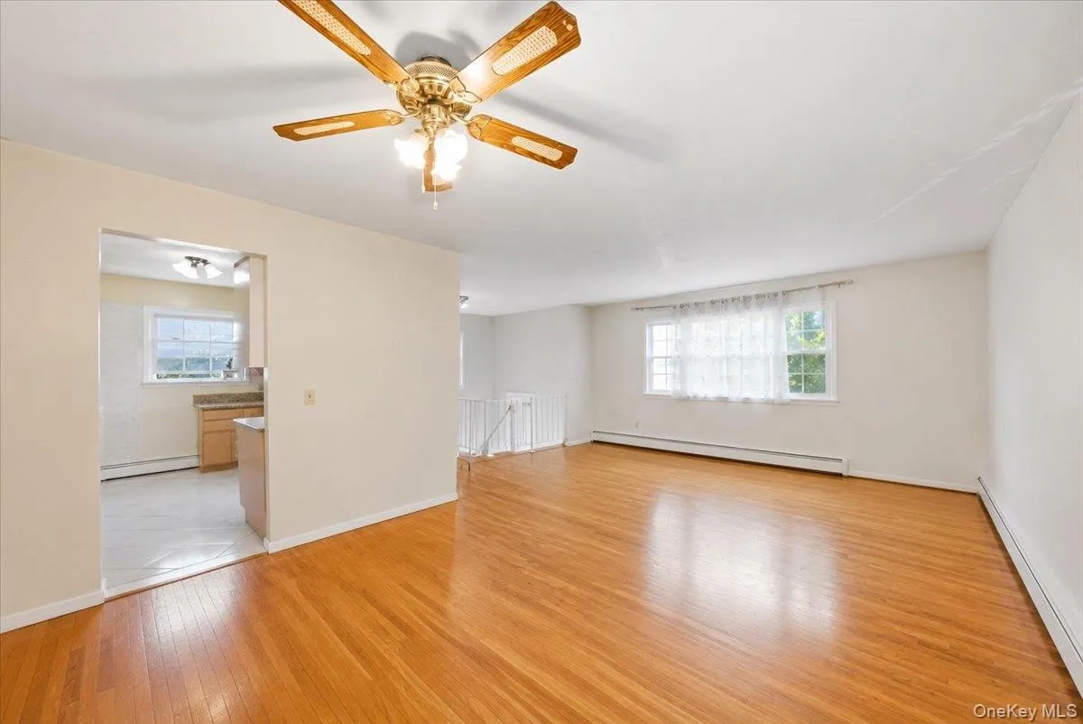 380 Sheridan Street, North Hempstead, NY, 5 Bedrooms Bedrooms, 10 Rooms Rooms,2 BathroomsBathrooms,Residential,For Rent,Sheridan,0,1000728 380 Sheridan Street, North Hempstead, NY, 5 Bedrooms Bedrooms, 10 Rooms Rooms,2 BathroomsBathrooms,Residential,For Rent,Sheridan,0,1000728
