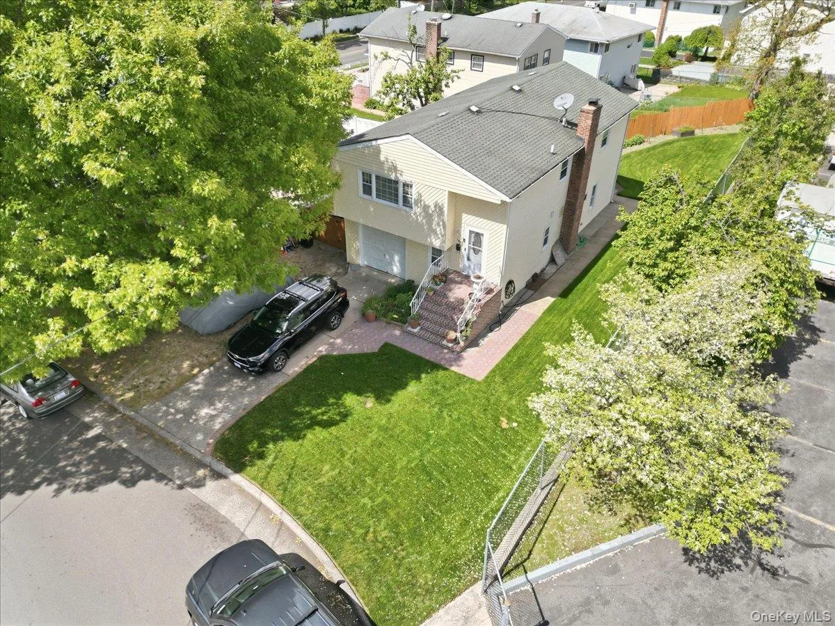 380 Sheridan Street, North Hempstead, NY, 5 Bedrooms Bedrooms, 10 Rooms Rooms,2 BathroomsBathrooms,Residential,For Rent,Sheridan,0,1000728 380 Sheridan Street, North Hempstead, NY, 5 Bedrooms Bedrooms, 10 Rooms Rooms,2 BathroomsBathrooms,Residential,For Rent,Sheridan,0,1000728