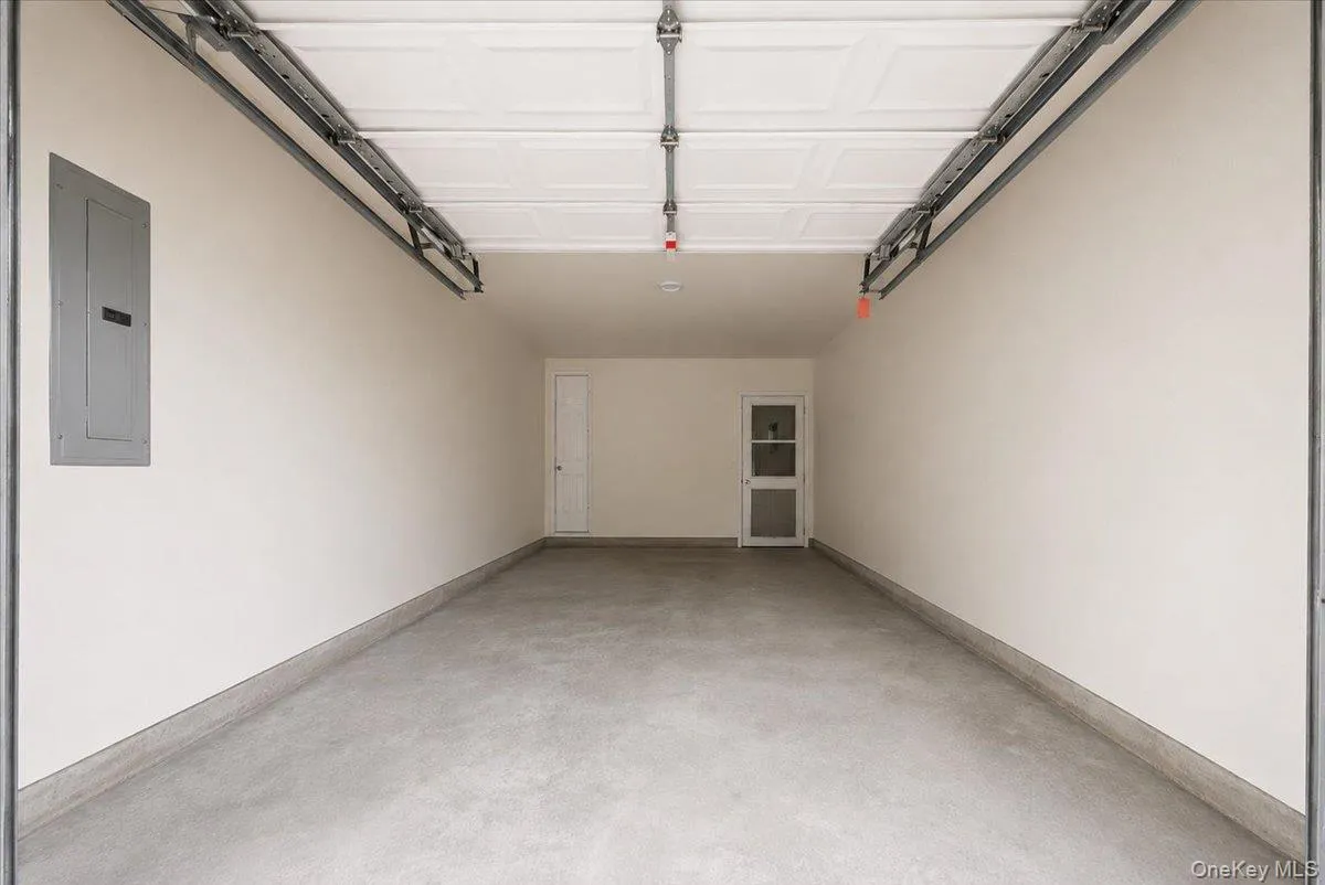 380 Sheridan Street, North Hempstead, NY, 5 Bedrooms Bedrooms, 10 Rooms Rooms,2 BathroomsBathrooms,Residential,For Rent,Sheridan,0,1000728 380 Sheridan Street, North Hempstead, NY, 5 Bedrooms Bedrooms, 10 Rooms Rooms,2 BathroomsBathrooms,Residential,For Rent,Sheridan,0,1000728