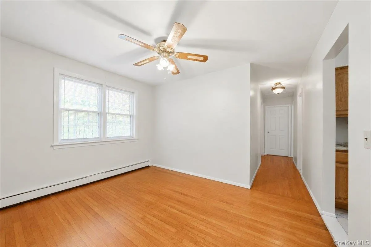 380 Sheridan Street, North Hempstead, NY, 5 Bedrooms Bedrooms, 10 Rooms Rooms,2 BathroomsBathrooms,Residential,For Rent,Sheridan,0,1000728 380 Sheridan Street, North Hempstead, NY, 5 Bedrooms Bedrooms, 10 Rooms Rooms,2 BathroomsBathrooms,Residential,For Rent,Sheridan,0,1000728