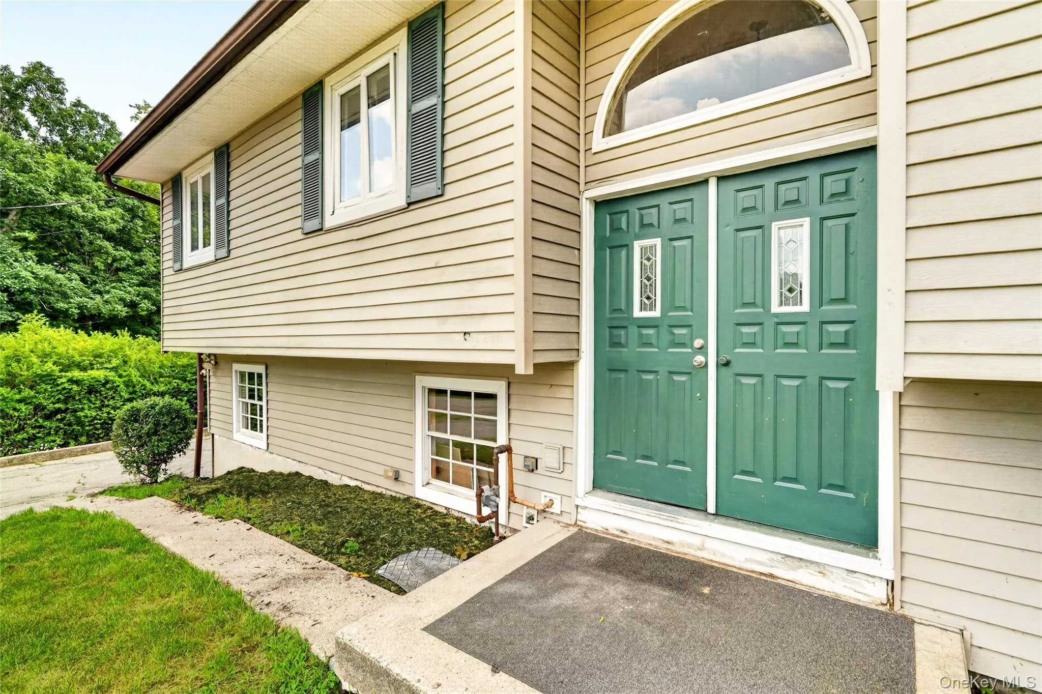 23 Marcy Lane, Middletown, NY, 4 Bedrooms Bedrooms, 8 Rooms Rooms,1 BathroomBathrooms,Residential,For Rent,Marcy,0,1000738 23 Marcy Lane, Middletown, NY, 4 Bedrooms Bedrooms, 8 Rooms Rooms,1 BathroomBathrooms,Residential,For Rent,Marcy,0,1000738