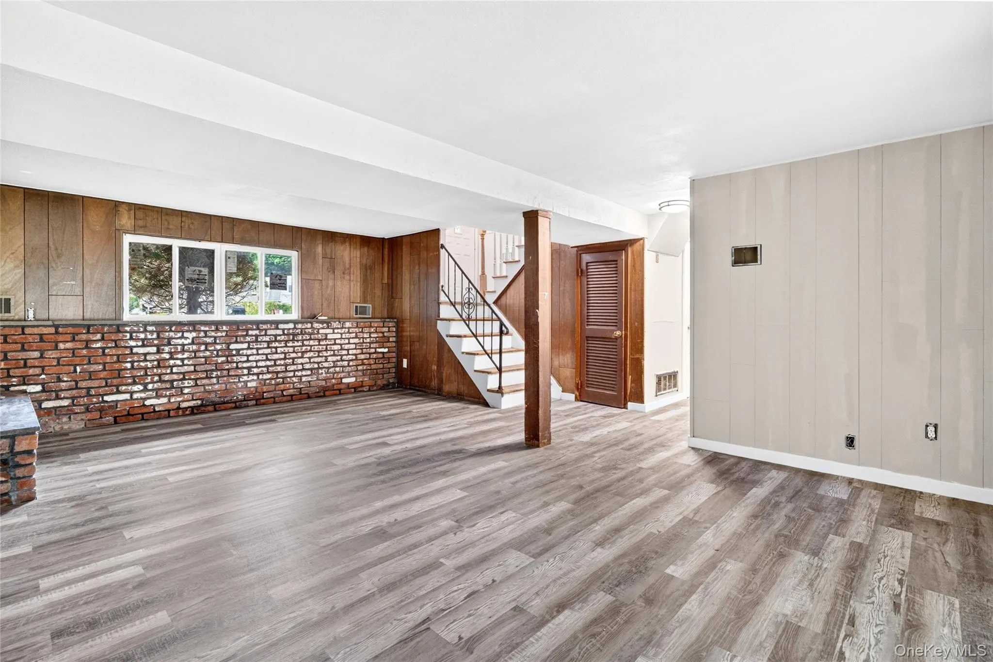 23 Marcy Lane, Middletown, NY, 4 Bedrooms Bedrooms, 8 Rooms Rooms,1 BathroomBathrooms,Residential,For Rent,Marcy,0,1000738 23 Marcy Lane, Middletown, NY, 4 Bedrooms Bedrooms, 8 Rooms Rooms,1 BathroomBathrooms,Residential,For Rent,Marcy,0,1000738