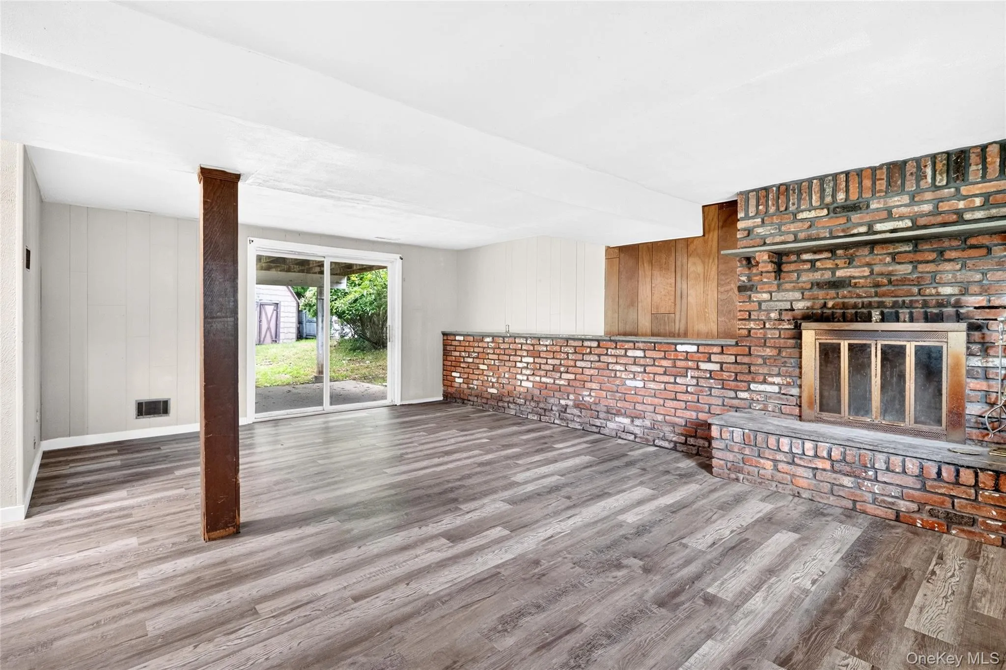 23 Marcy Lane, Middletown, NY, 4 Bedrooms Bedrooms, 8 Rooms Rooms,1 BathroomBathrooms,Residential,For Rent,Marcy,0,1000738 23 Marcy Lane, Middletown, NY, 4 Bedrooms Bedrooms, 8 Rooms Rooms,1 BathroomBathrooms,Residential,For Rent,Marcy,0,1000738