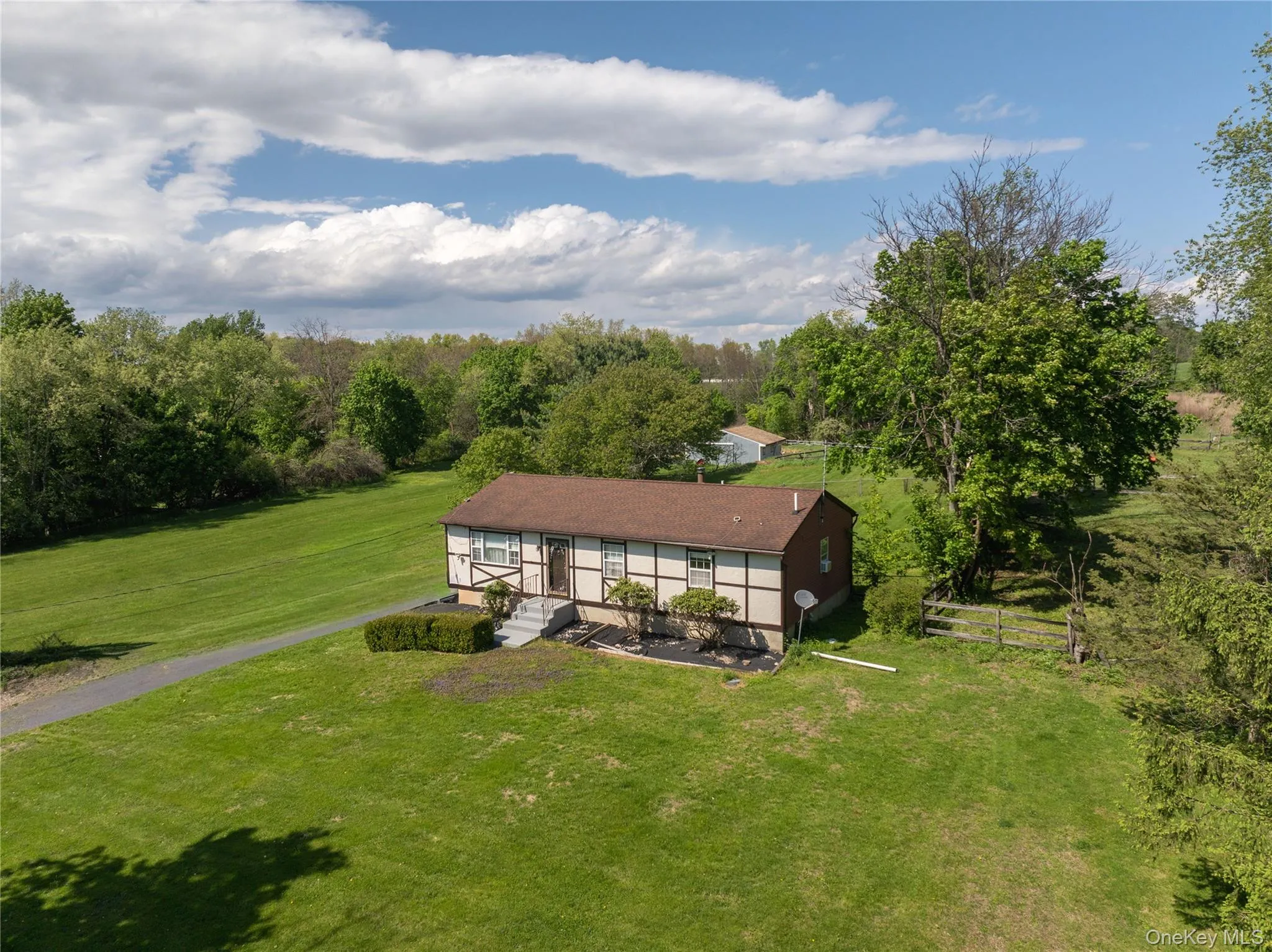 200 Conklingtown Road, Goshen, NY, 3 Bedrooms Bedrooms, 6 Rooms Rooms,2 BathroomsBathrooms,Residential Sale,For Rent,Conklingtown,0,1000742 200 Conklingtown Road, Goshen, NY, 3 Bedrooms Bedrooms, 6 Rooms Rooms,2 BathroomsBathrooms,Residential Sale,For Rent,Conklingtown,0,1000742