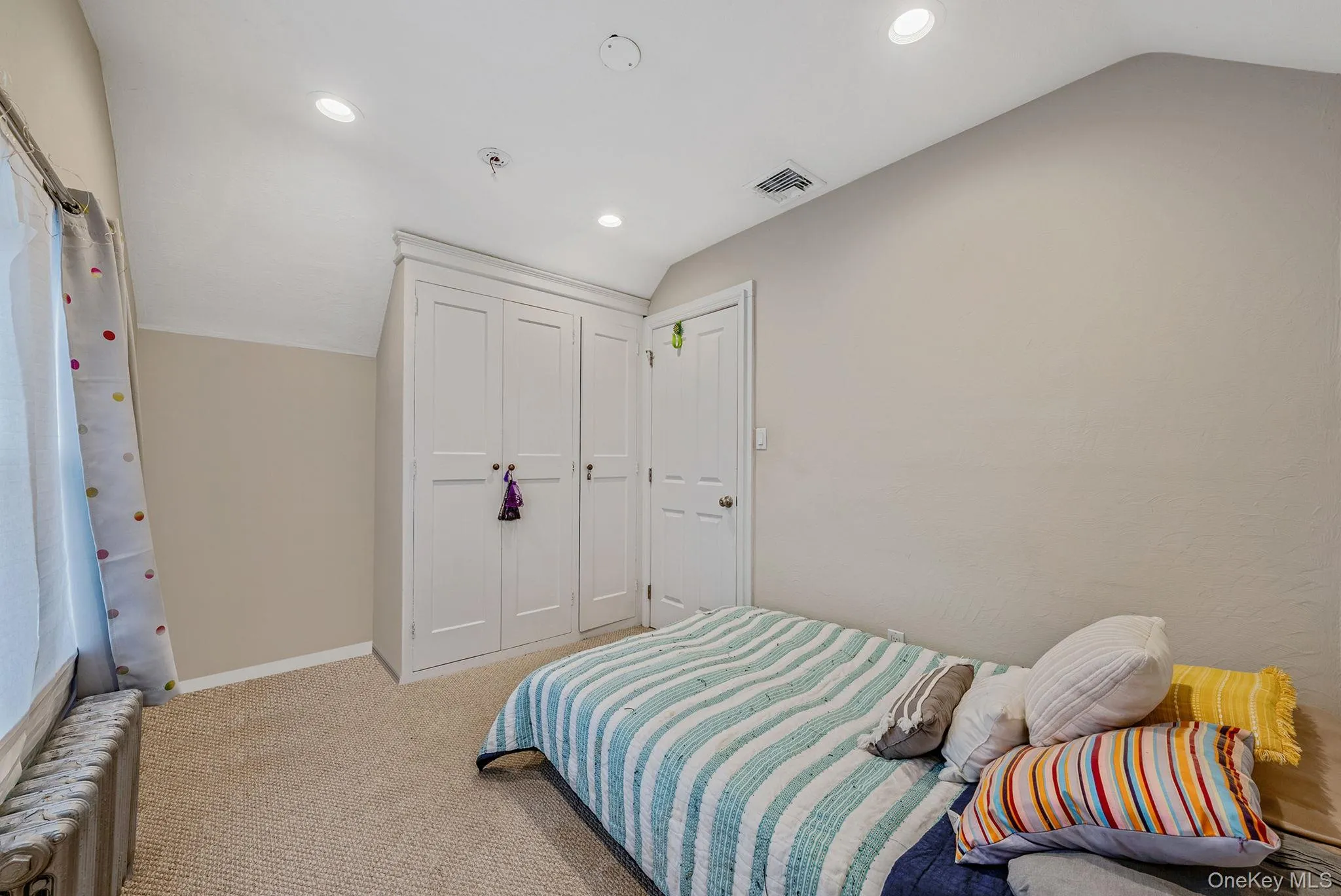 15 Northridge Street, Huntington, NY, 4 Bedrooms Bedrooms, 8 Rooms Rooms,3 BathroomsBathrooms,Residential,For Rent,Northridge,0,1000743 15 Northridge Street, Huntington, NY, 4 Bedrooms Bedrooms, 8 Rooms Rooms,3 BathroomsBathrooms,Residential,For Rent,Northridge,0,1000743