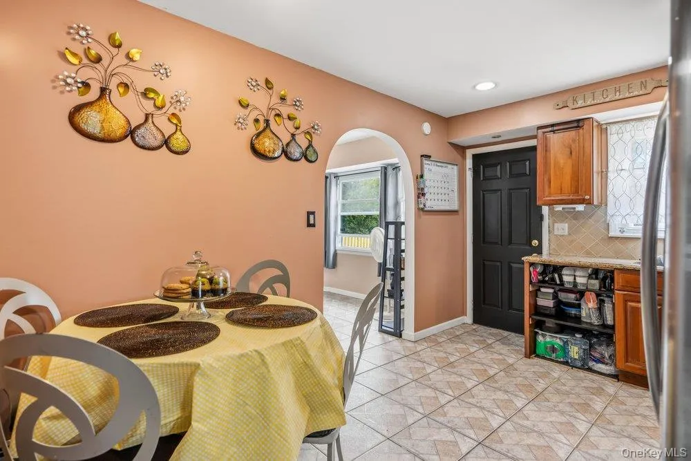 10 Francisco Avenue, Islip, NY, 3 Bedrooms Bedrooms, 5 Rooms Rooms,1 BathroomBathrooms,Residential Sale,For Rent,Francisco,0,1000745 10 Francisco Avenue, Islip, NY, 3 Bedrooms Bedrooms, 5 Rooms Rooms,1 BathroomBathrooms,Residential Sale,For Rent,Francisco,0,1000745
