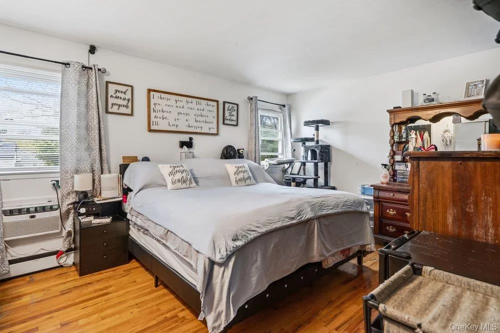 10 Francisco Avenue, Islip, NY, 3 Bedrooms Bedrooms, 5 Rooms Rooms,1 BathroomBathrooms,Residential Sale,For Rent,Francisco,0,1000745 10 Francisco Avenue, Islip, NY, 3 Bedrooms Bedrooms, 5 Rooms Rooms,1 BathroomBathrooms,Residential Sale,For Rent,Francisco,0,1000745