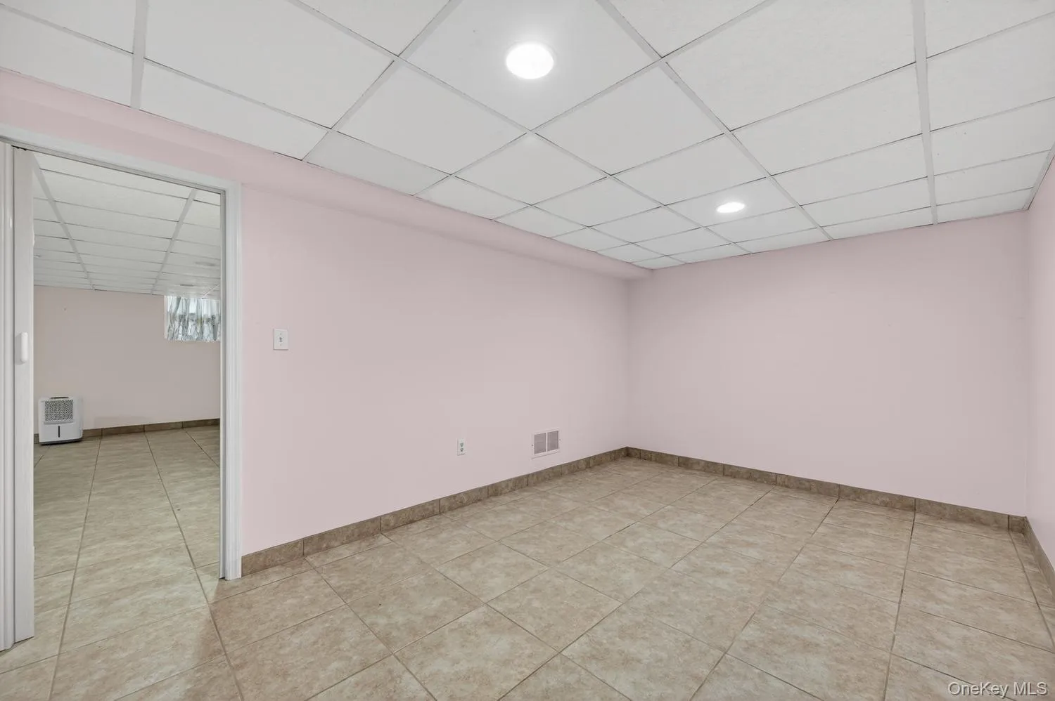 68B Graywood, North Hempstead, NY, 4 Bedrooms Bedrooms, 6 Rooms Rooms,4 BathroomsBathrooms,Residential Lease,For Rent,Graywood,0,1000746 68B Graywood, North Hempstead, NY, 4 Bedrooms Bedrooms, 6 Rooms Rooms,4 BathroomsBathrooms,Residential Lease,For Rent,Graywood,0,1000746
