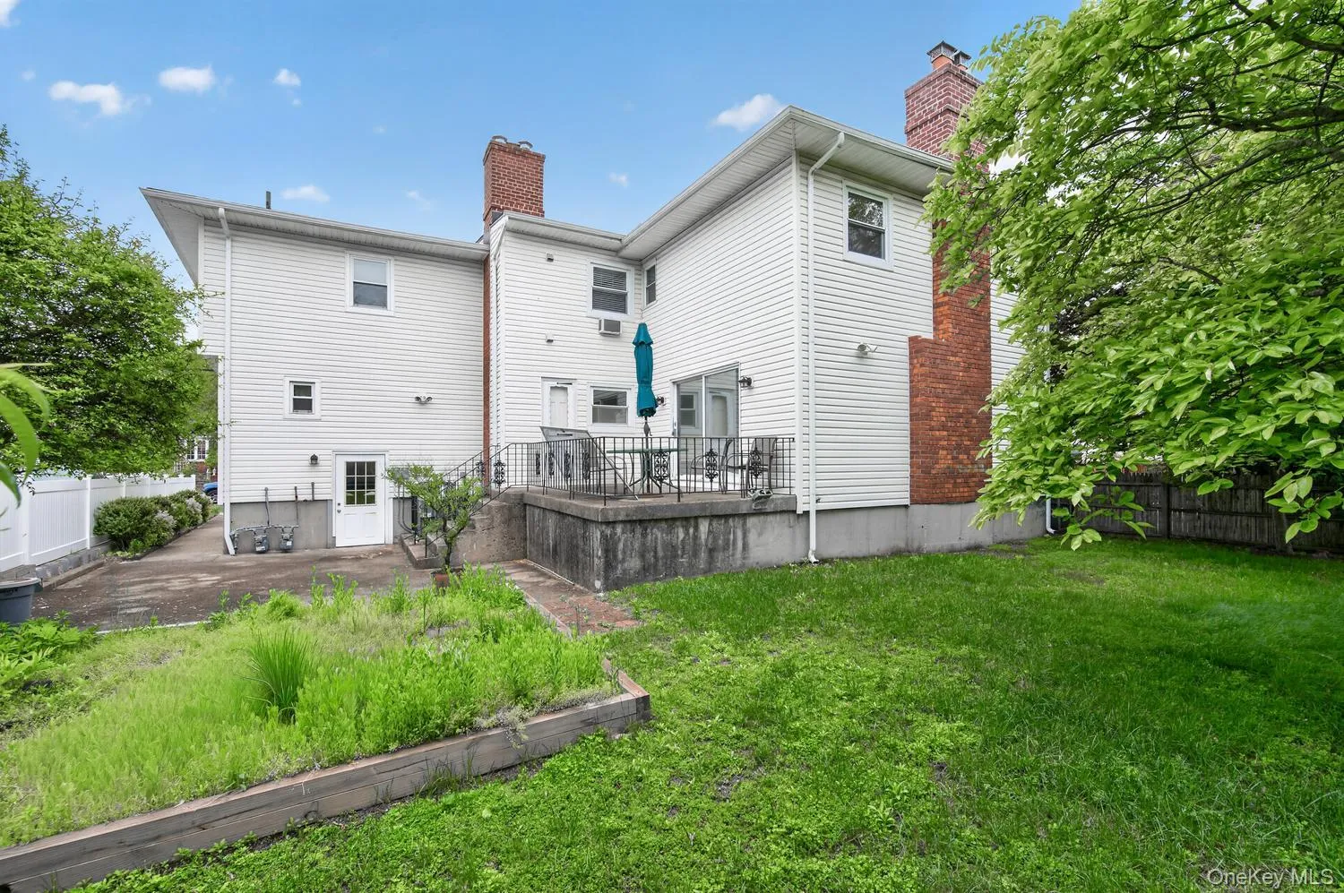 68B Graywood, North Hempstead, NY, 4 Bedrooms Bedrooms, 6 Rooms Rooms,4 BathroomsBathrooms,Residential Lease,For Rent,Graywood,0,1000746 68B Graywood, North Hempstead, NY, 4 Bedrooms Bedrooms, 6 Rooms Rooms,4 BathroomsBathrooms,Residential Lease,For Rent,Graywood,0,1000746