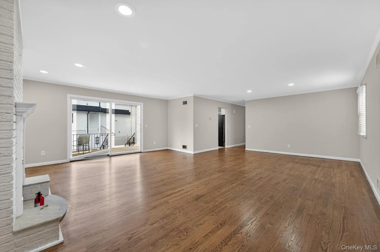 68B Graywood, North Hempstead, NY, 4 Bedrooms Bedrooms, 6 Rooms Rooms,4 BathroomsBathrooms,Residential Lease,For Rent,Graywood,0,1000746 68B Graywood, North Hempstead, NY, 4 Bedrooms Bedrooms, 6 Rooms Rooms,4 BathroomsBathrooms,Residential Lease,For Rent,Graywood,0,1000746