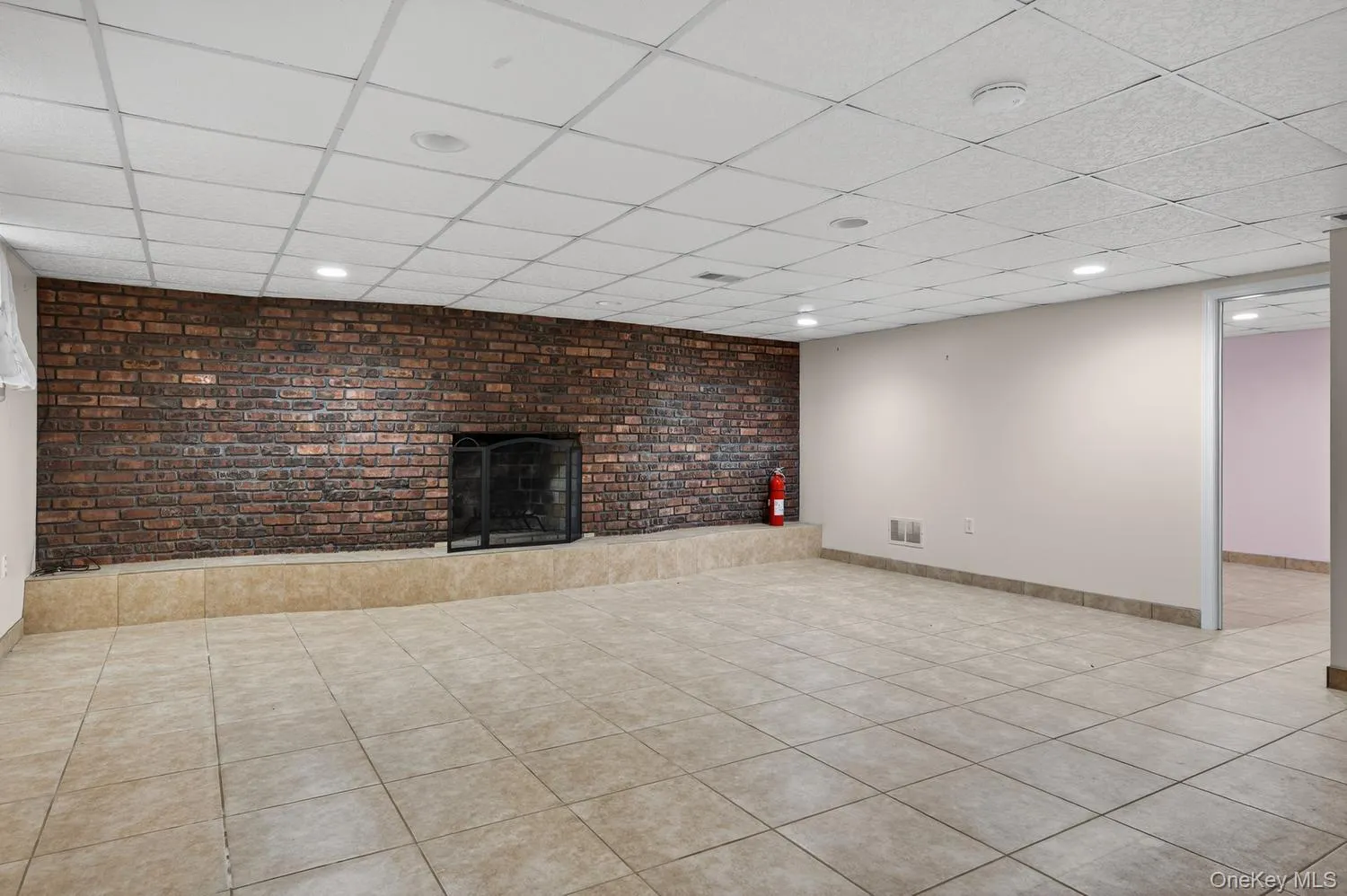 68B Graywood, North Hempstead, NY, 4 Bedrooms Bedrooms, 6 Rooms Rooms,4 BathroomsBathrooms,Residential Lease,For Rent,Graywood,0,1000746 68B Graywood, North Hempstead, NY, 4 Bedrooms Bedrooms, 6 Rooms Rooms,4 BathroomsBathrooms,Residential Lease,For Rent,Graywood,0,1000746