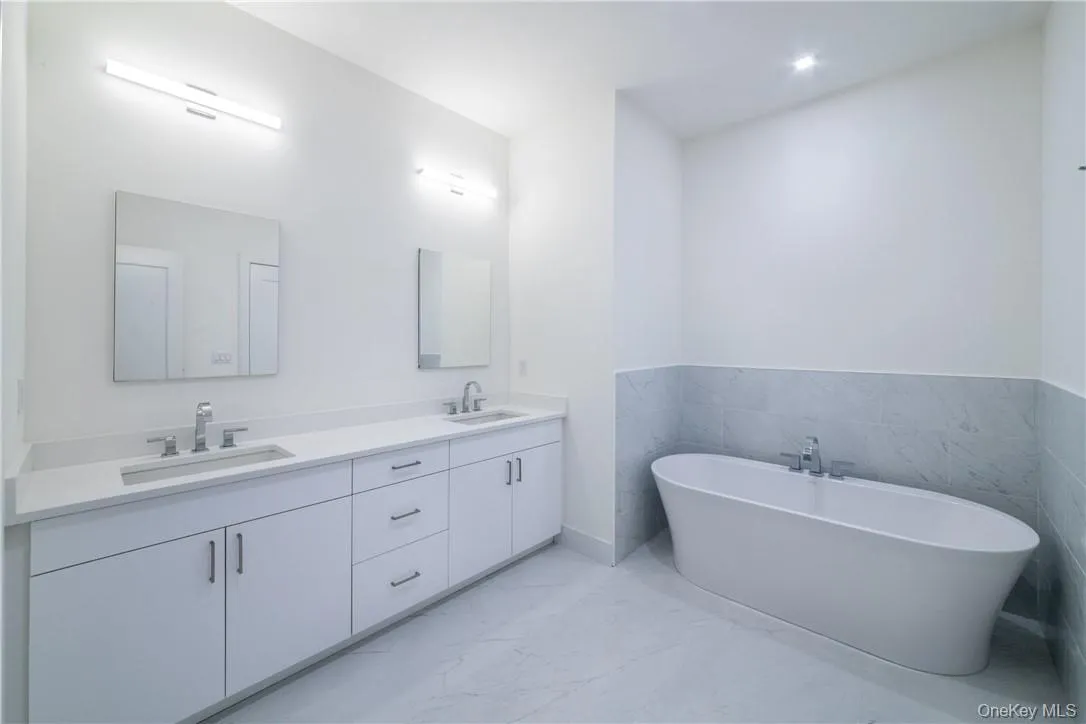 110 Chatsworth Avenue, Mamaroneck, NY, 3 Bedrooms Bedrooms, 5 Rooms Rooms,3 BathroomsBathrooms,Residential Lease,For Rent,Chatsworth,0,1000747 110 Chatsworth Avenue, Mamaroneck, NY, 3 Bedrooms Bedrooms, 5 Rooms Rooms,3 BathroomsBathrooms,Residential Lease,For Rent,Chatsworth,0,1000747