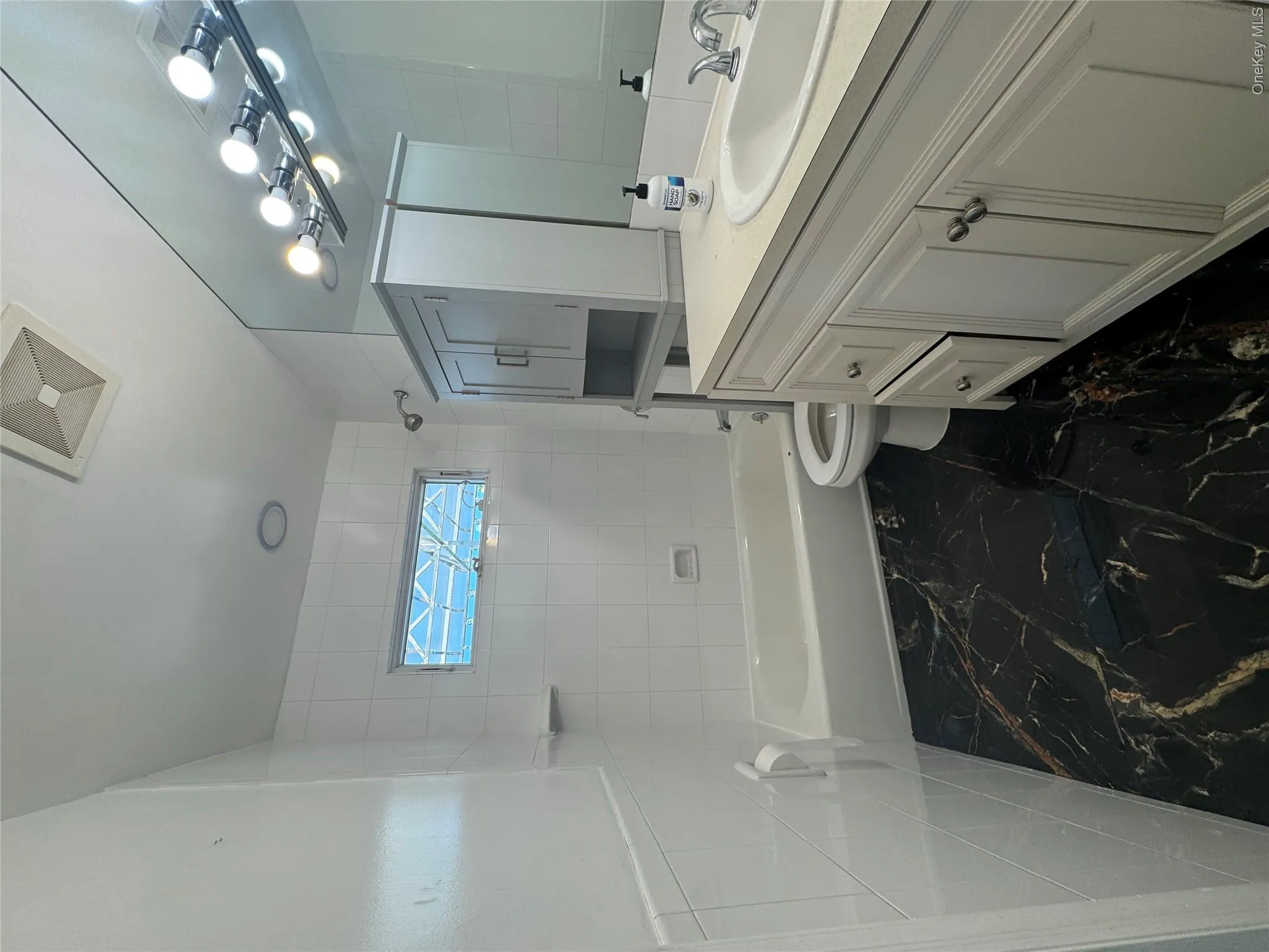 14 Hilton Court, Oyster Bay, NY, 3 Bedrooms Bedrooms, 9 Rooms Rooms,2 BathroomsBathrooms,Residential,For Rent,Hilton,0,1000751 14 Hilton Court, Oyster Bay, NY, 3 Bedrooms Bedrooms, 9 Rooms Rooms,2 BathroomsBathrooms,Residential,For Rent,Hilton,0,1000751