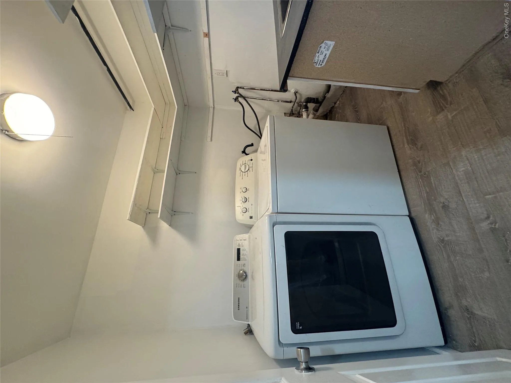 14 Hilton Court, Oyster Bay, NY, 3 Bedrooms Bedrooms, 9 Rooms Rooms,2 BathroomsBathrooms,Residential,For Rent,Hilton,0,1000751 14 Hilton Court, Oyster Bay, NY, 3 Bedrooms Bedrooms, 9 Rooms Rooms,2 BathroomsBathrooms,Residential,For Rent,Hilton,0,1000751