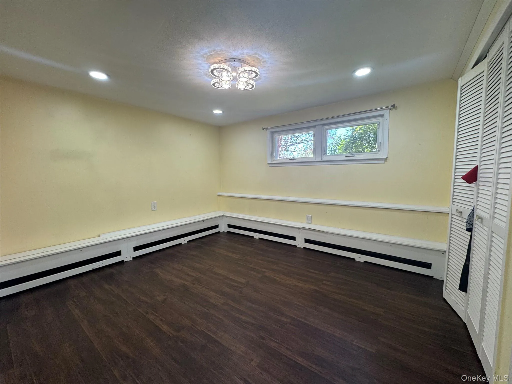 14 Hilton Court, Oyster Bay, NY, 3 Bedrooms Bedrooms, 9 Rooms Rooms,2 BathroomsBathrooms,Residential,For Rent,Hilton,0,1000751 14 Hilton Court, Oyster Bay, NY, 3 Bedrooms Bedrooms, 9 Rooms Rooms,2 BathroomsBathrooms,Residential,For Rent,Hilton,0,1000751