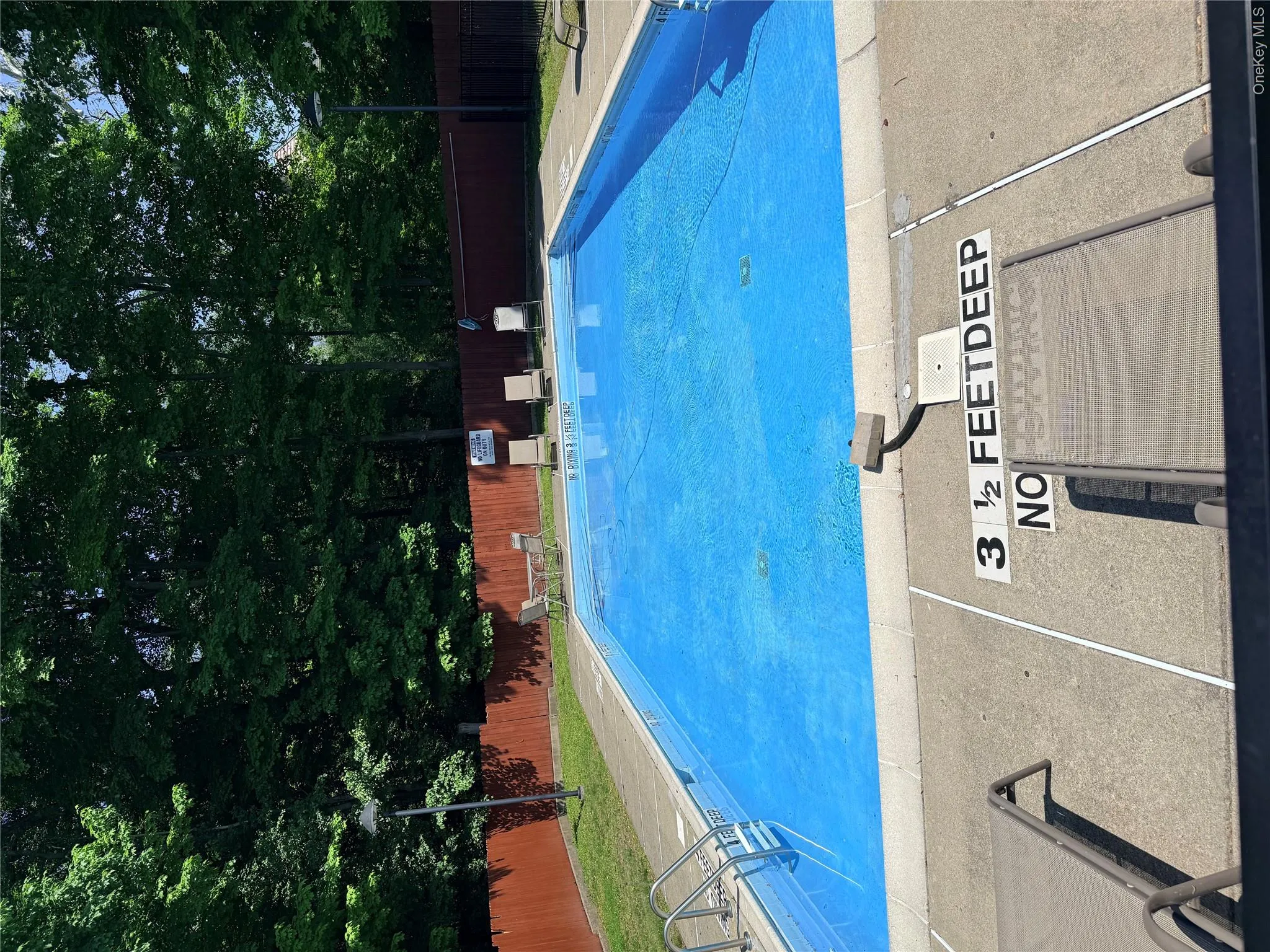 Complex pool Complex pool
