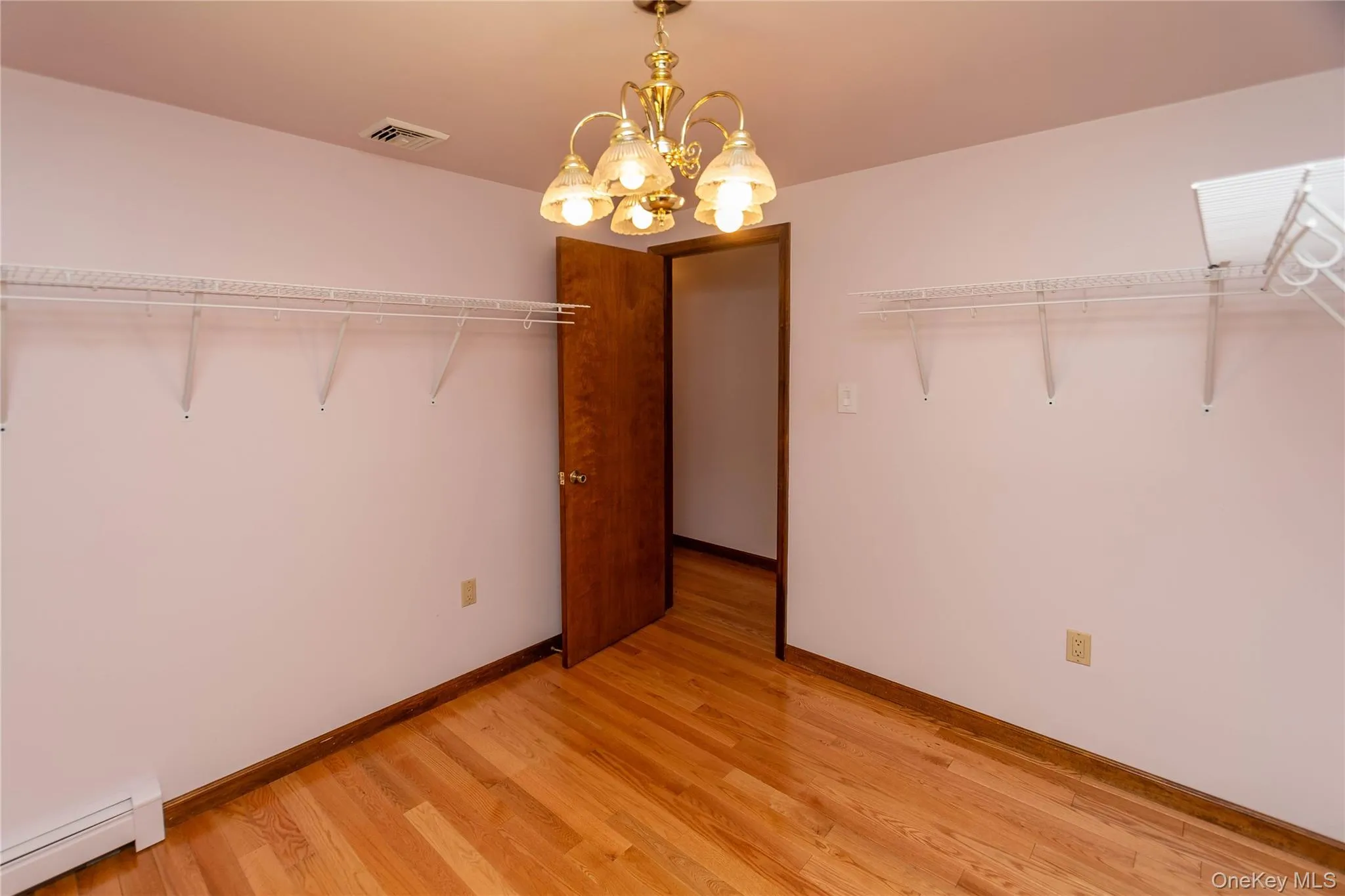 140 Elm Street, Saugerties, NY, 3 Bedrooms Bedrooms, 9 Rooms Rooms,2 BathroomsBathrooms,Residential,For Rent,Elm,0,1000756 140 Elm Street, Saugerties, NY, 3 Bedrooms Bedrooms, 9 Rooms Rooms,2 BathroomsBathrooms,Residential,For Rent,Elm,0,1000756