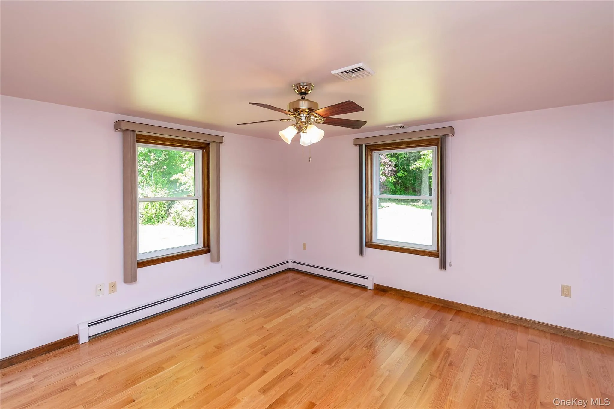 140 Elm Street, Saugerties, NY, 3 Bedrooms Bedrooms, 9 Rooms Rooms,2 BathroomsBathrooms,Residential,For Rent,Elm,0,1000756 140 Elm Street, Saugerties, NY, 3 Bedrooms Bedrooms, 9 Rooms Rooms,2 BathroomsBathrooms,Residential,For Rent,Elm,0,1000756