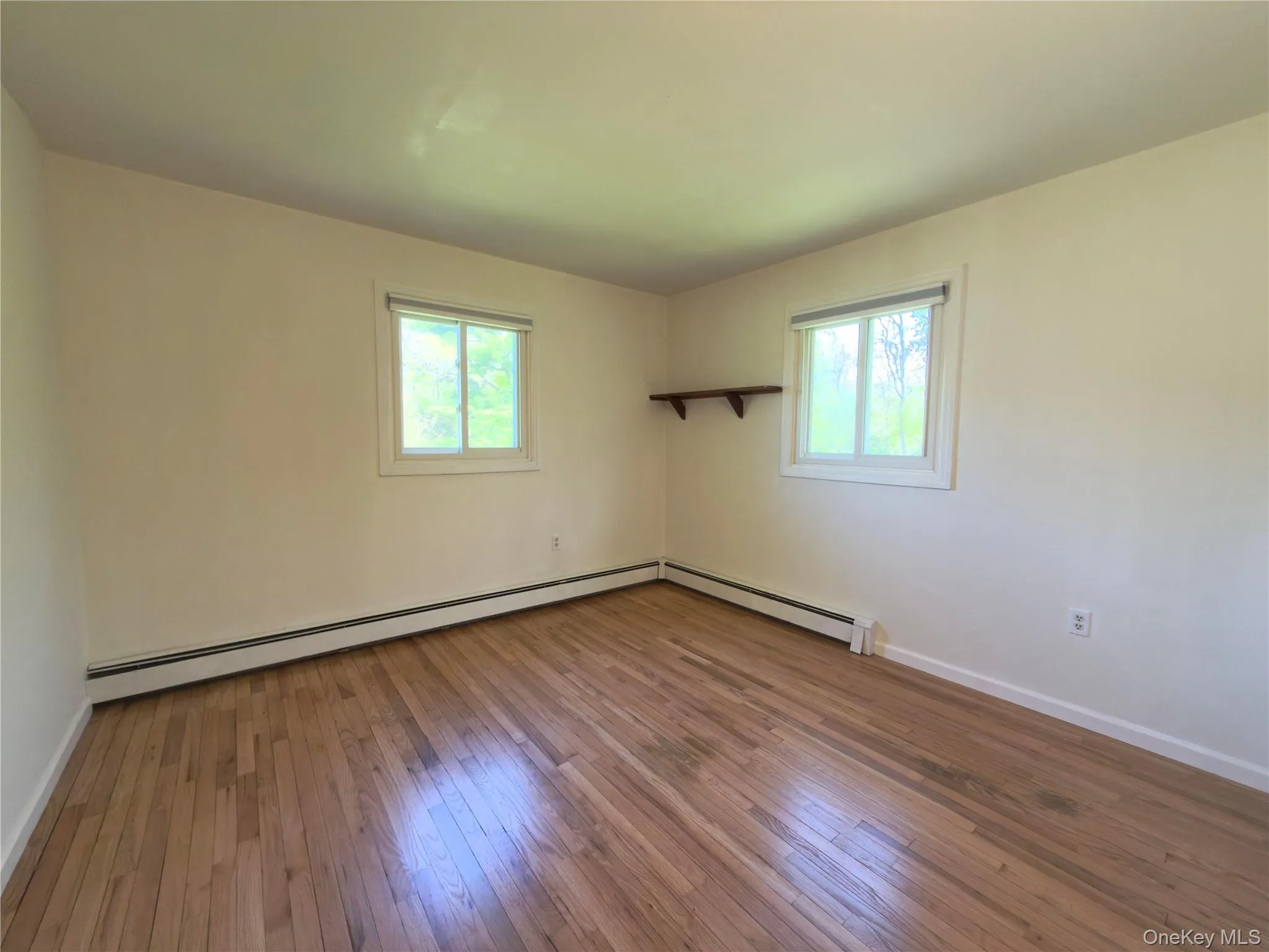 52 Holt Road, Hyde Park, NY, 3 Bedrooms Bedrooms, 5 Rooms Rooms,1 BathroomBathrooms,Residential,For Rent,Holt,0,1000759 52 Holt Road, Hyde Park, NY, 3 Bedrooms Bedrooms, 5 Rooms Rooms,1 BathroomBathrooms,Residential,For Rent,Holt,0,1000759