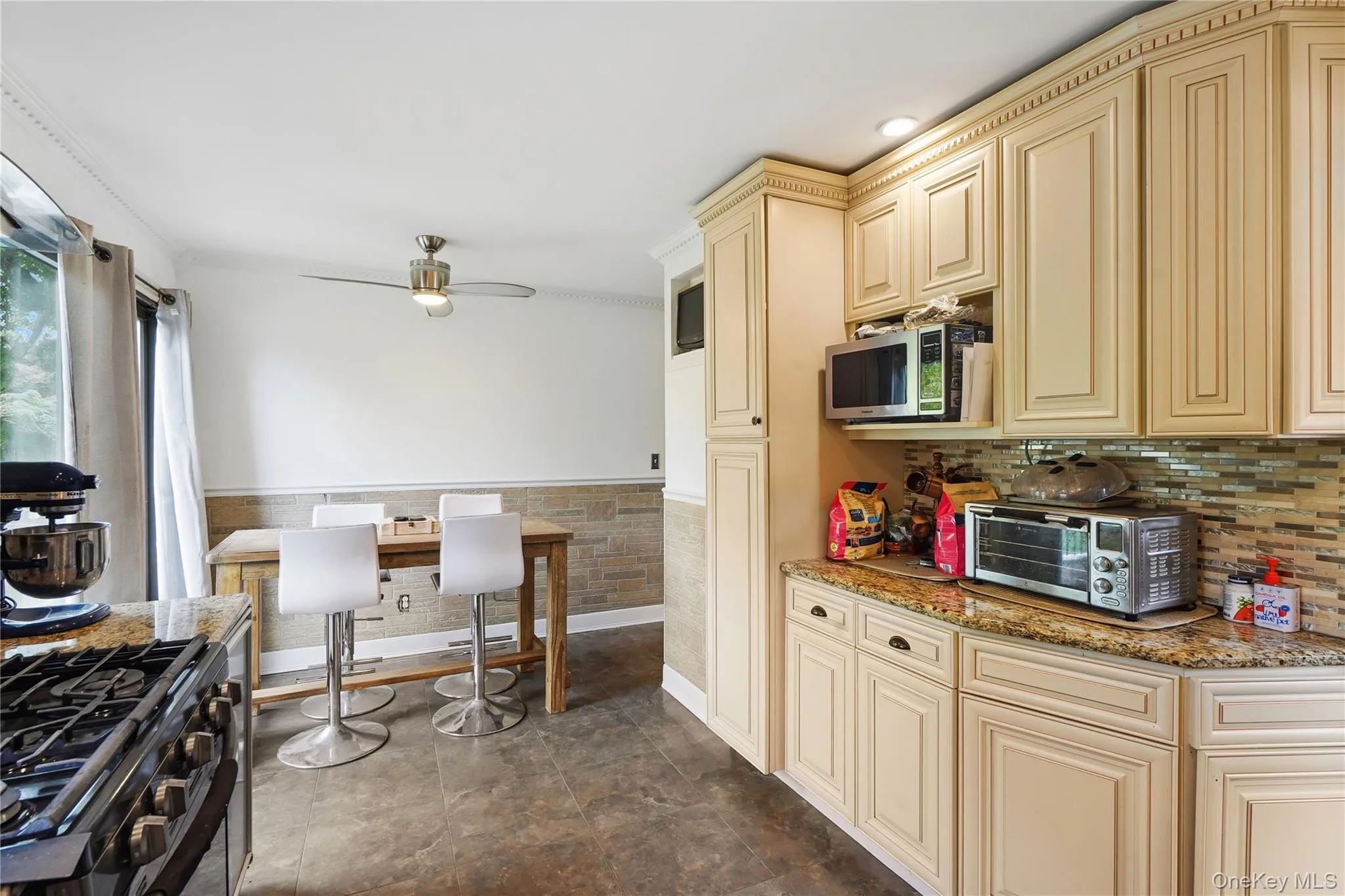 9 Walter Drive, Stony Point, NY, 4 Bedrooms Bedrooms, 8 Rooms Rooms,2 BathroomsBathrooms,Residential,For Rent,Walter,0,1000773 9 Walter Drive, Stony Point, NY, 4 Bedrooms Bedrooms, 8 Rooms Rooms,2 BathroomsBathrooms,Residential,For Rent,Walter,0,1000773