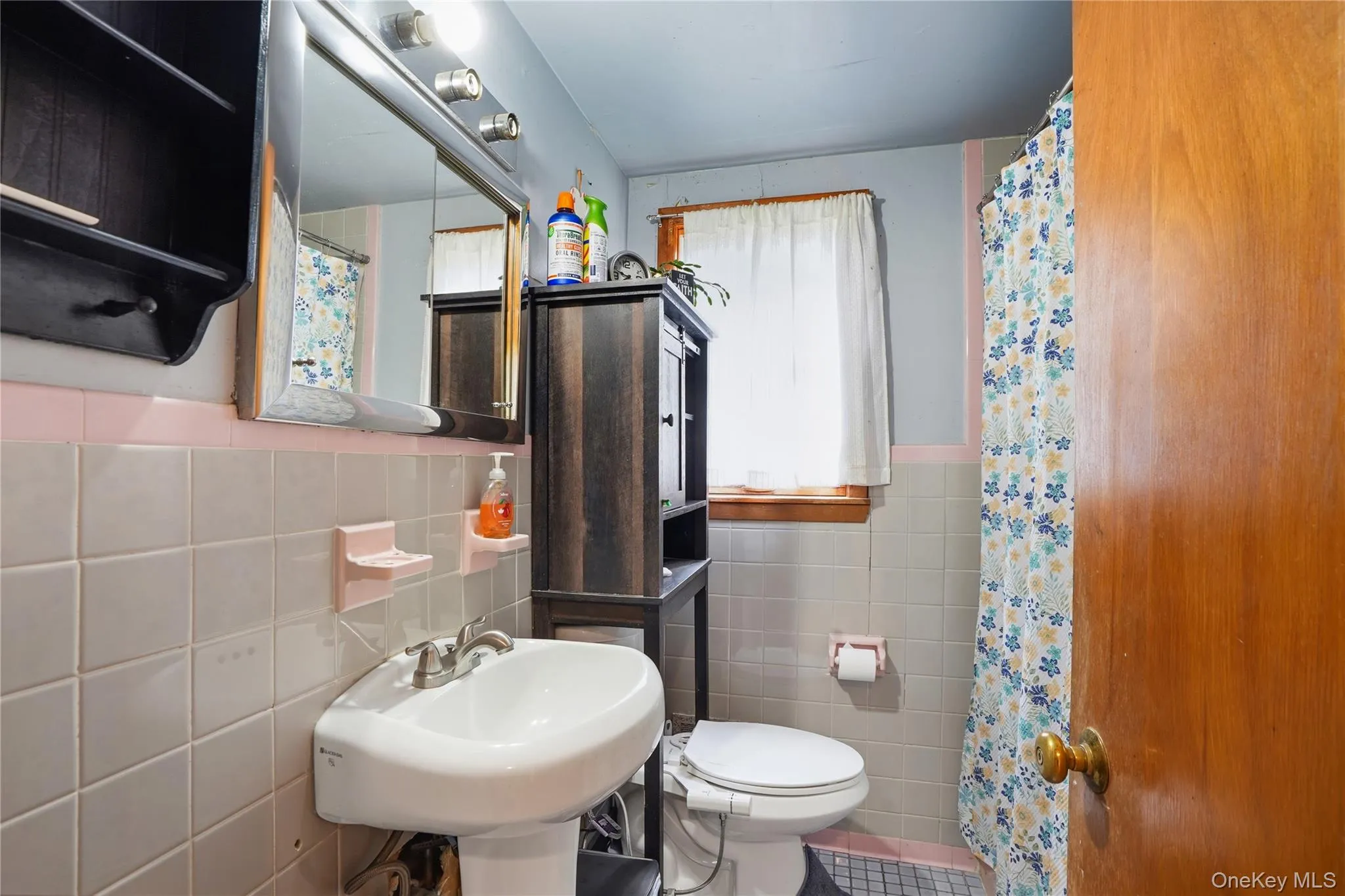 9 Walter Drive, Stony Point, NY, 4 Bedrooms Bedrooms, 8 Rooms Rooms,2 BathroomsBathrooms,Residential,For Rent,Walter,0,1000773 9 Walter Drive, Stony Point, NY, 4 Bedrooms Bedrooms, 8 Rooms Rooms,2 BathroomsBathrooms,Residential,For Rent,Walter,0,1000773