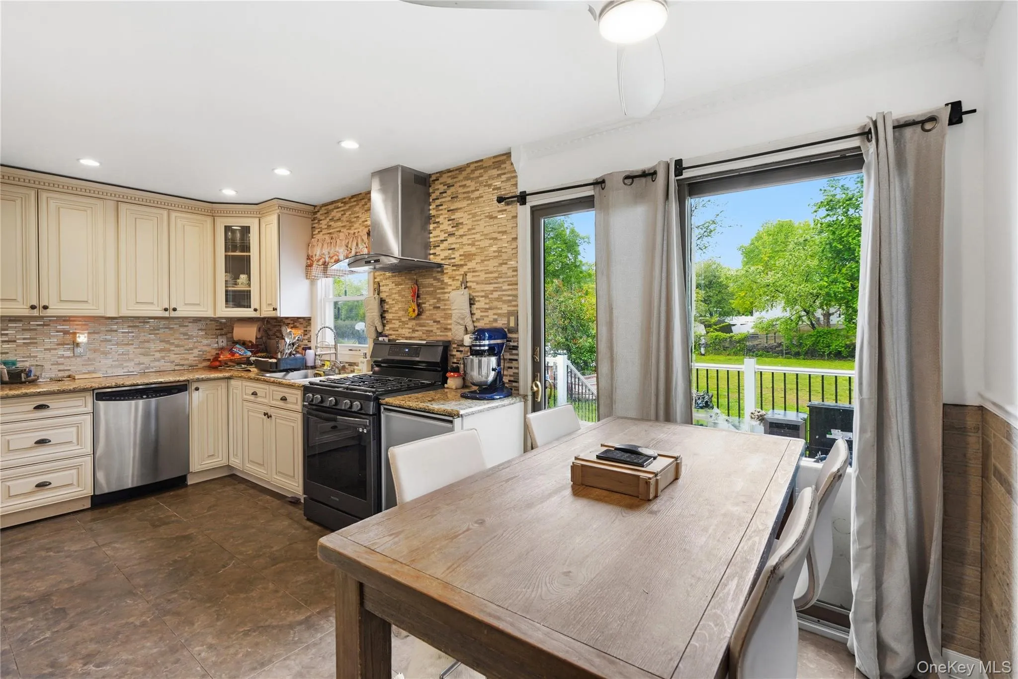 9 Walter Drive, Stony Point, NY, 4 Bedrooms Bedrooms, 8 Rooms Rooms,2 BathroomsBathrooms,Residential,For Rent,Walter,0,1000773 9 Walter Drive, Stony Point, NY, 4 Bedrooms Bedrooms, 8 Rooms Rooms,2 BathroomsBathrooms,Residential,For Rent,Walter,0,1000773